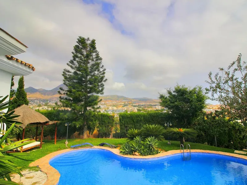 Exclusive Villa with Panoramic Views in Benalmádena