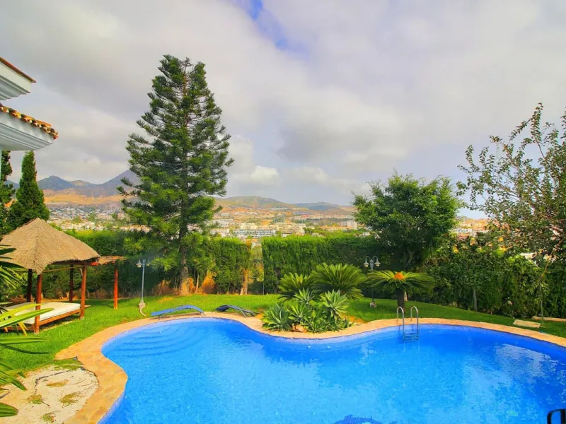Exclusive Villa with Panoramic Views in Benalmádena