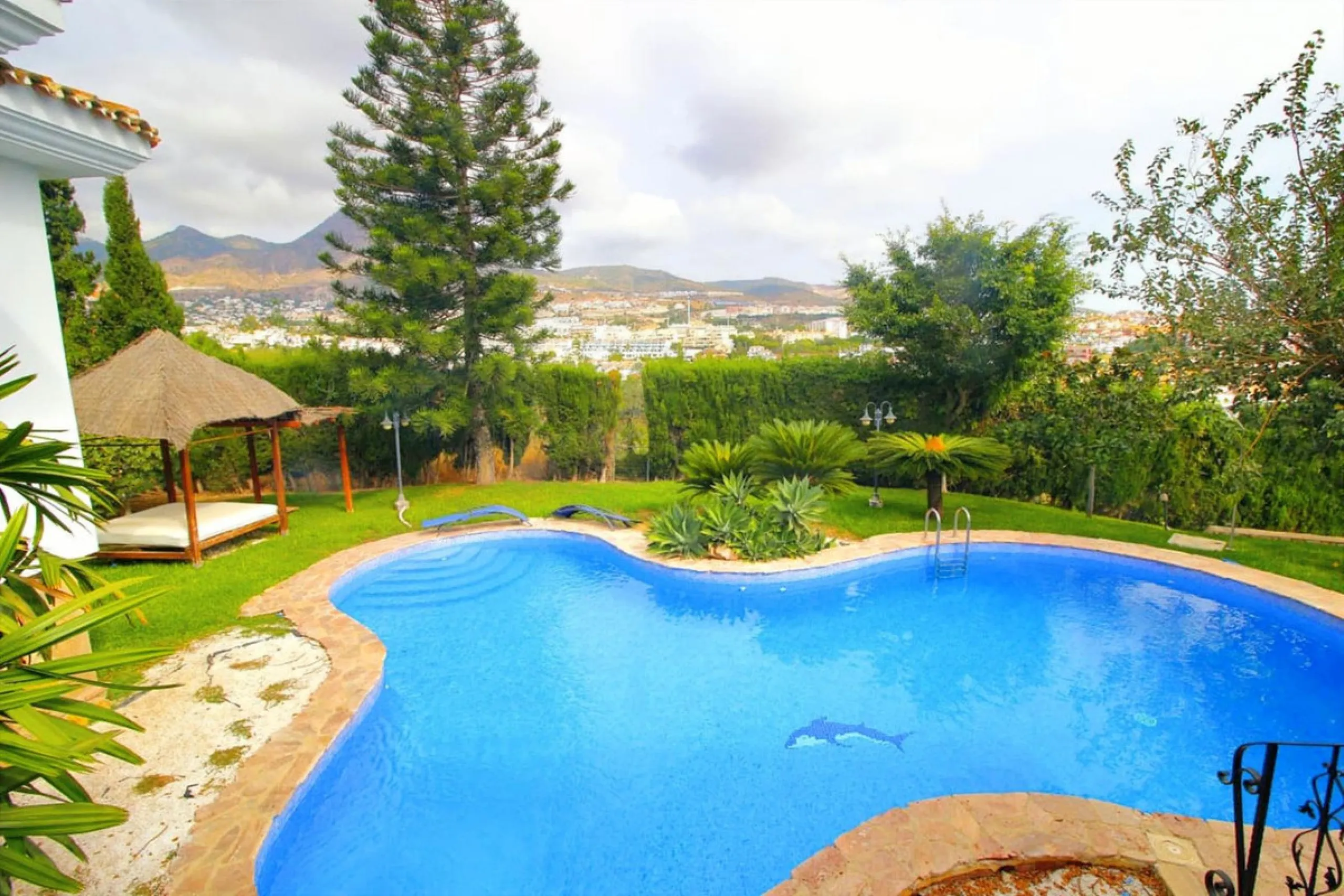 Exclusive Villa with Panoramic Views in Benalmádena