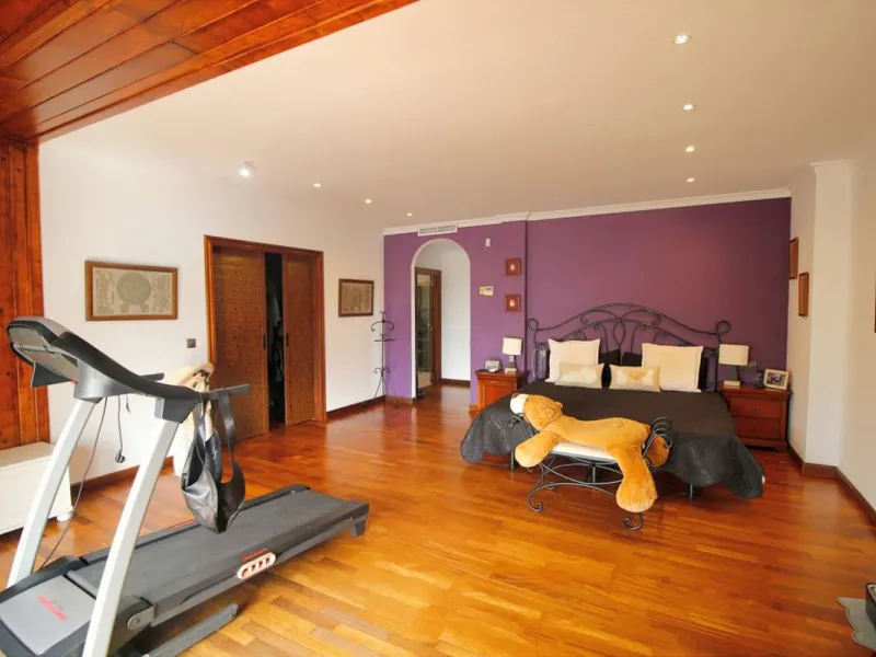Exclusive Villa with Panoramic Views in Benalmádena