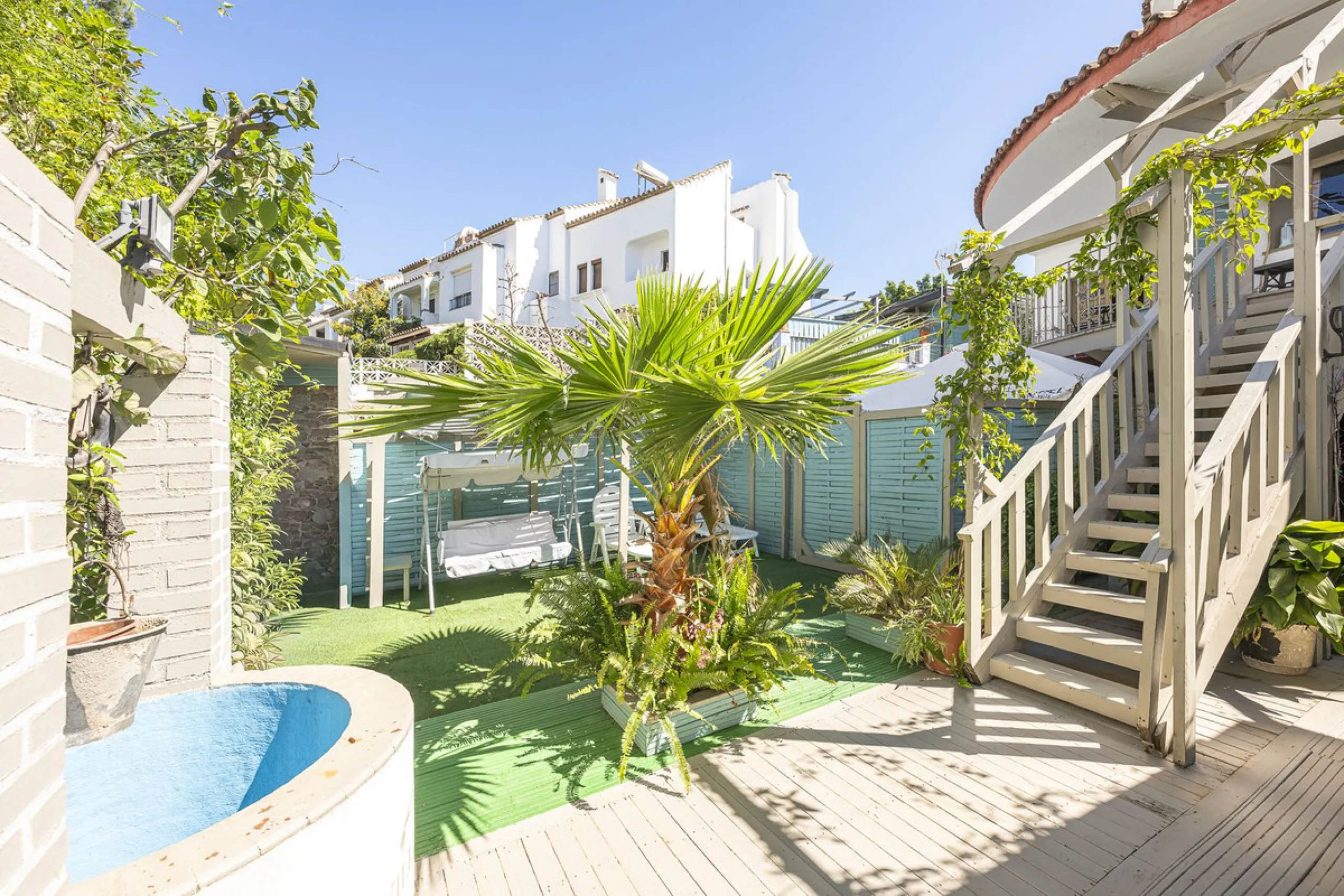 House - Detached Villa в продаже в Marbella, Málaga. В доме 12 спален и 12 ванных комнат. Площадь дома 500 м². Площадь участка 728 м²