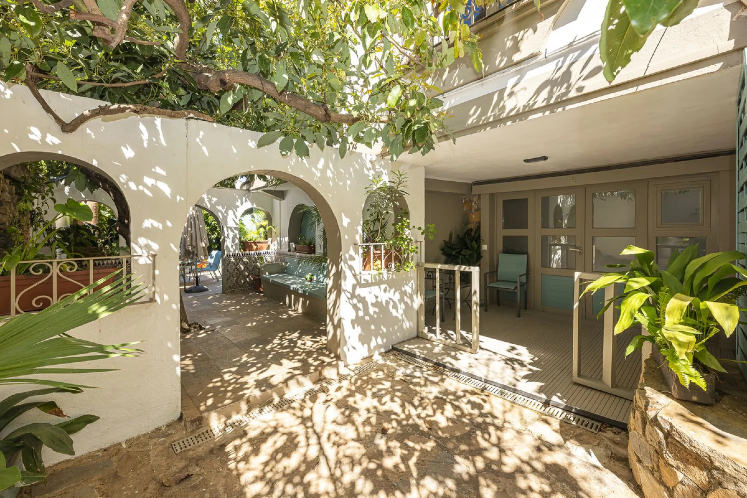 House - Detached Villa в продаже в Marbella, Málaga. В доме 12 спален и 12 ванных комнат. Площадь дома 500 м². Площадь участка 728 м²