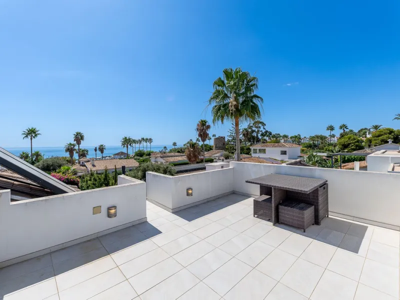 Stunning 3-Bedroom Villa with Sea Views in Costalita, Marbella
