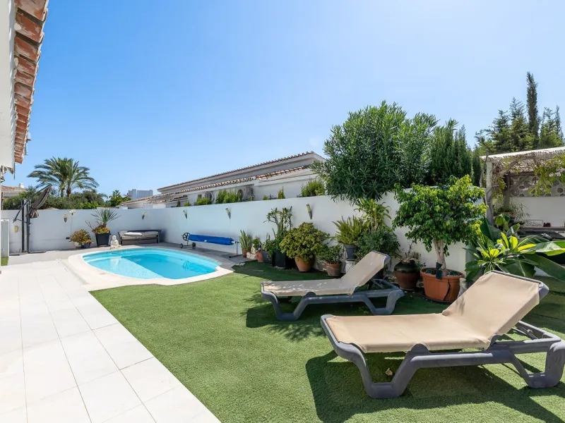 Stunning 3-Bedroom Villa with Sea Views in Costalita, Marbella
