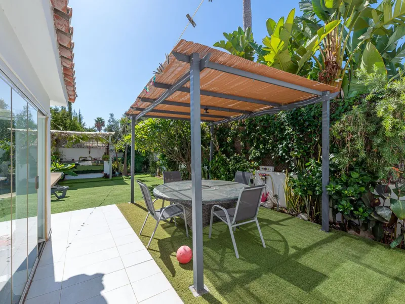 Stunning 3-Bedroom Villa with Sea Views in Costalita, Marbella