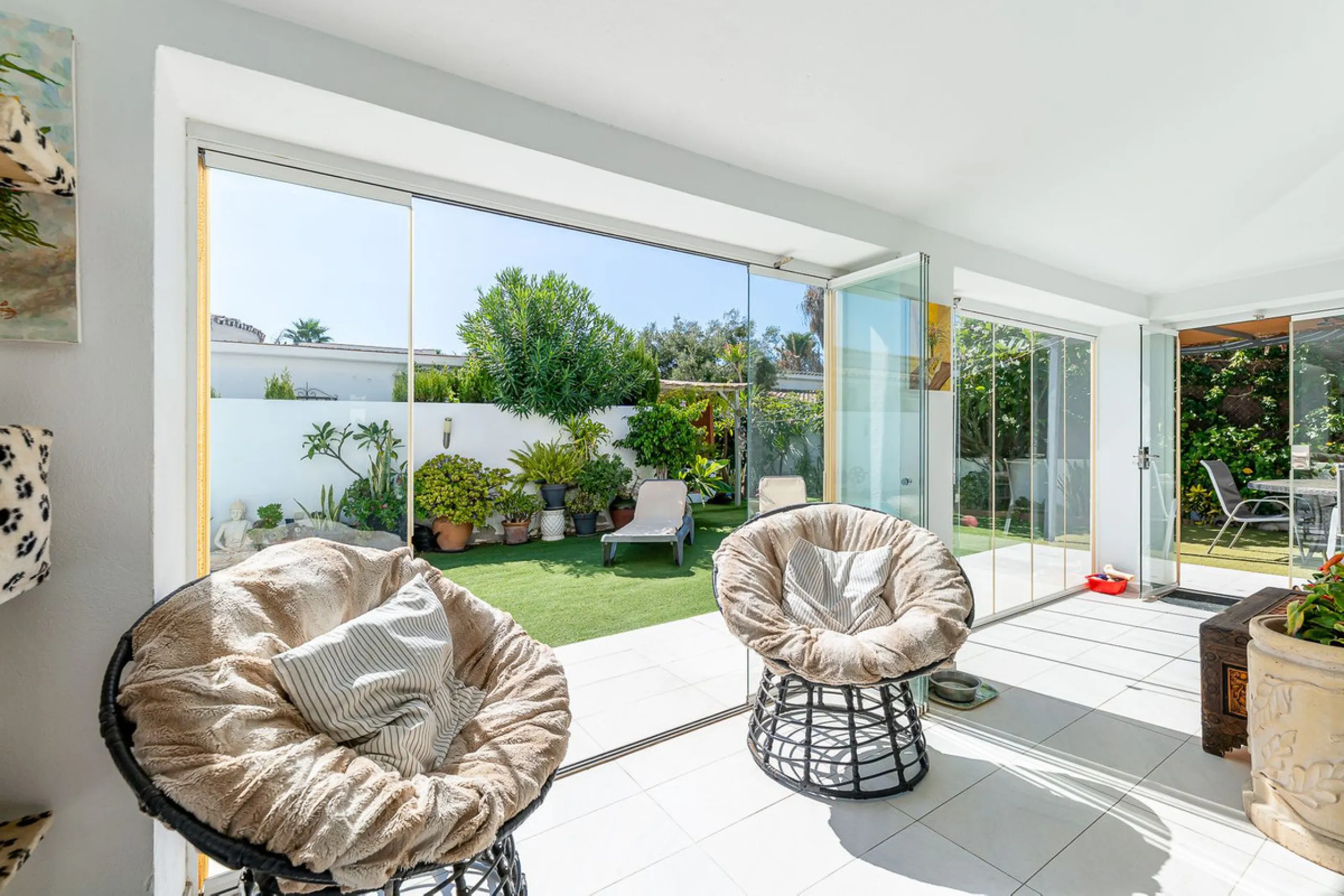 Stunning 3-Bedroom Villa with Sea Views in Costalita, Marbella