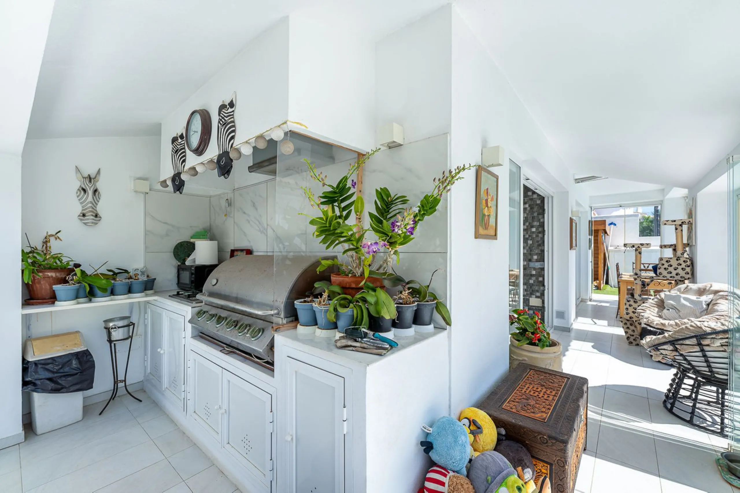 Stunning 3-Bedroom Villa with Sea Views in Costalita, Marbella