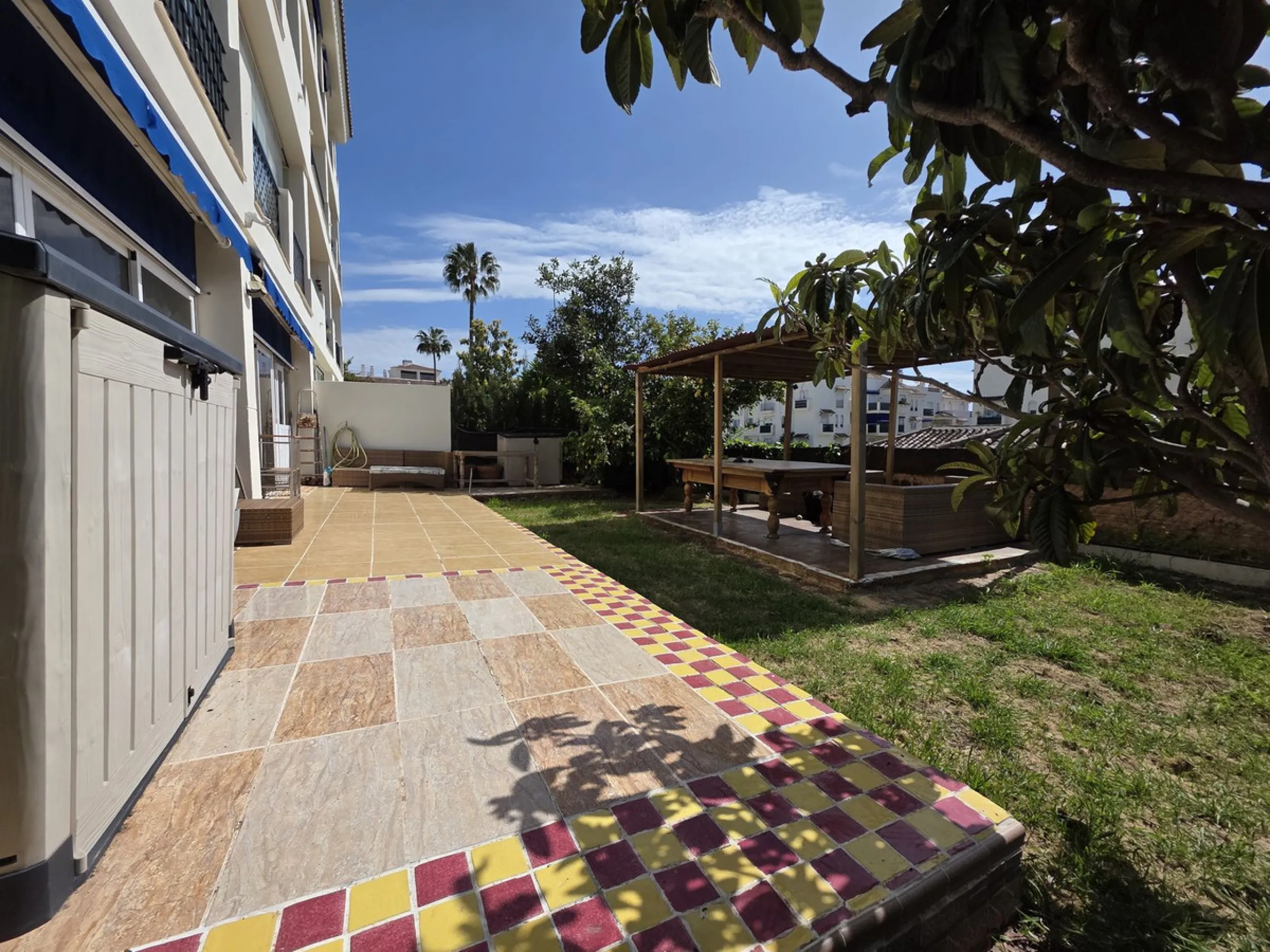 Ground-floor flat, Nueva Andalucía, Costa del Sol.
