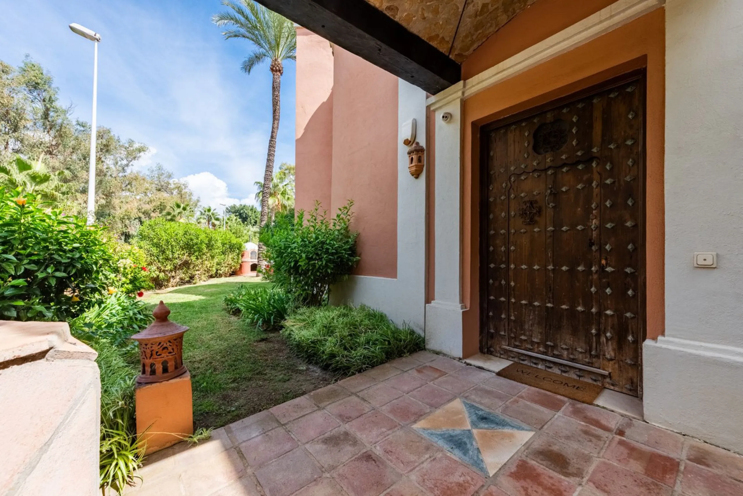 Unique Frontline Beach Villa in La Perla de la Bahía, Casares