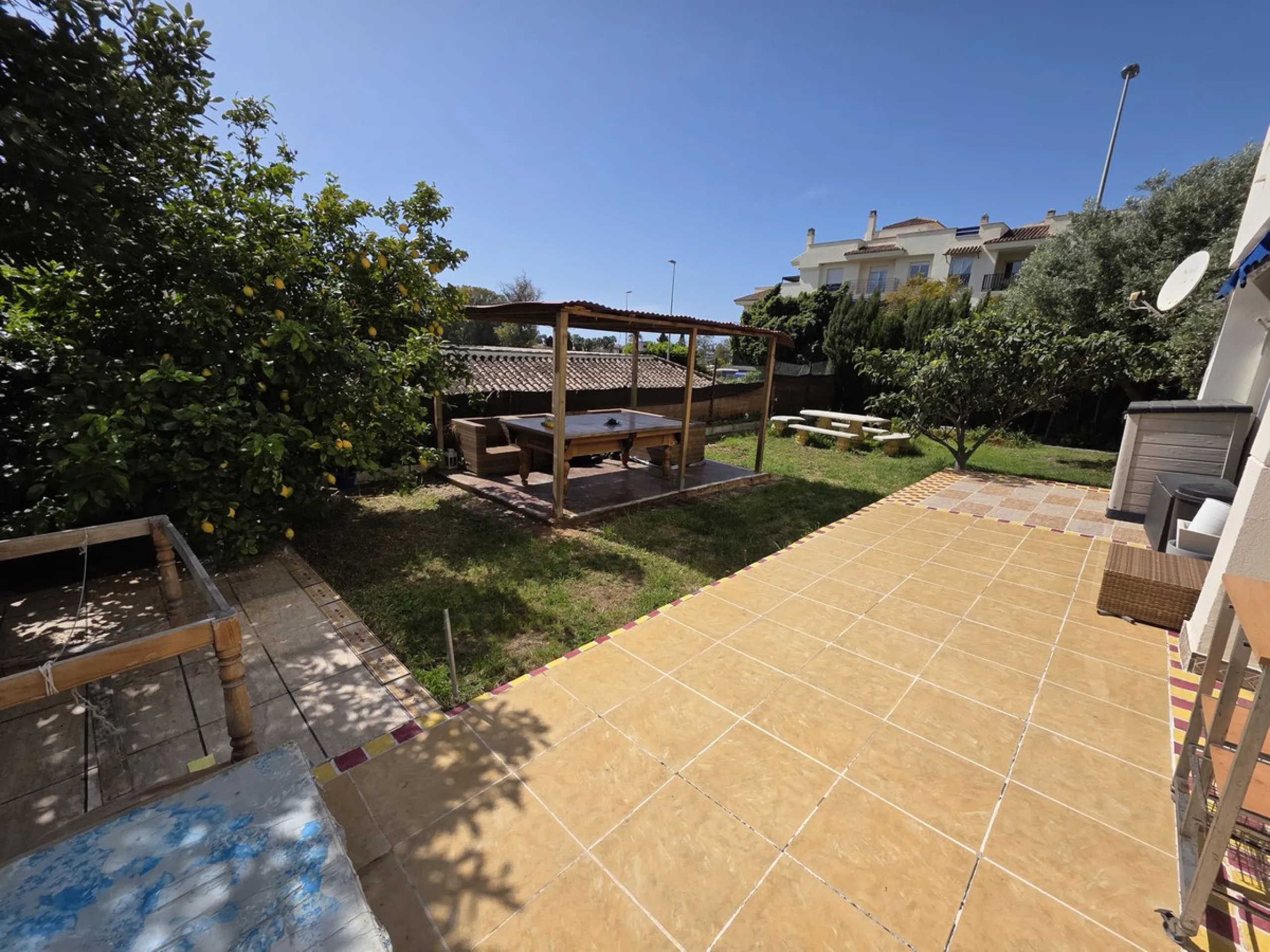 Ground-floor flat, Nueva Andalucía, Costa del Sol.