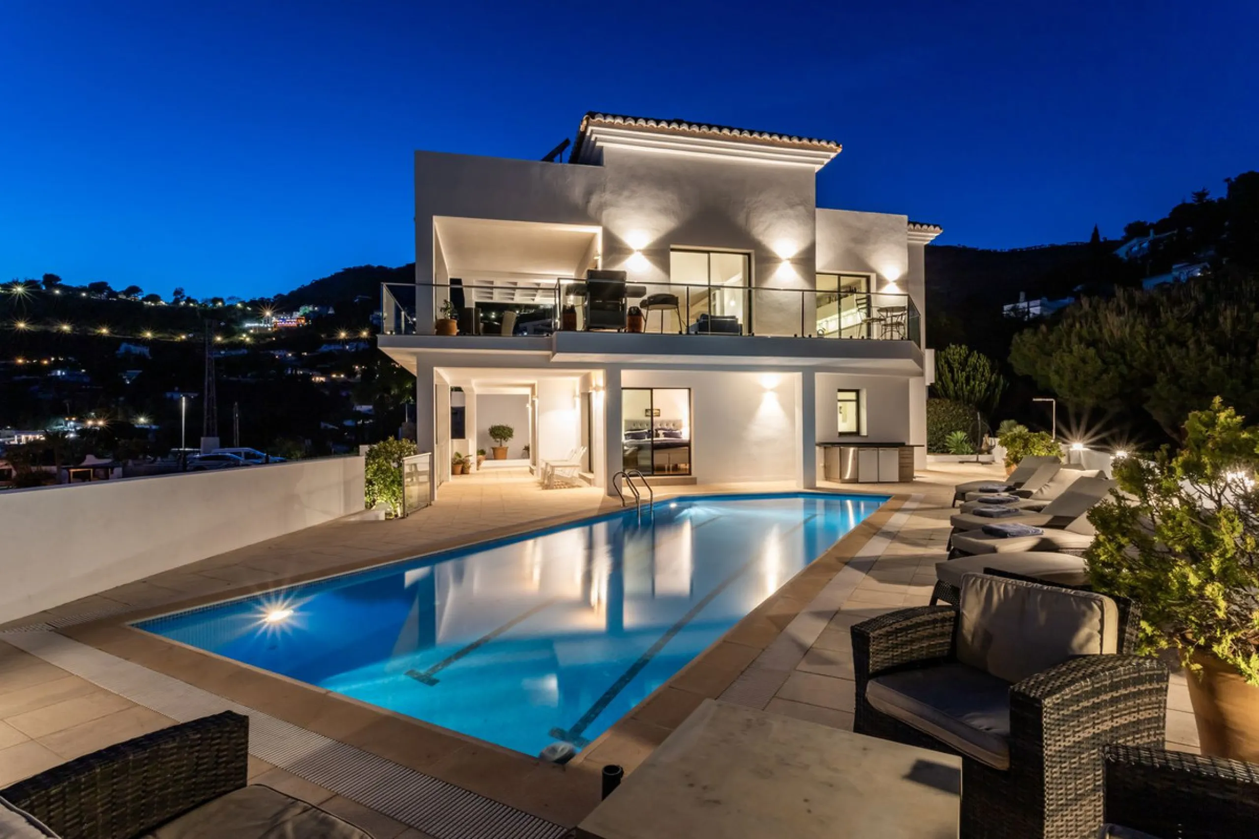 House - Detached Villa в продаже в Mijas, Málaga. В доме 3 спален и 4 ванных комнат. Площадь дома 318 м²