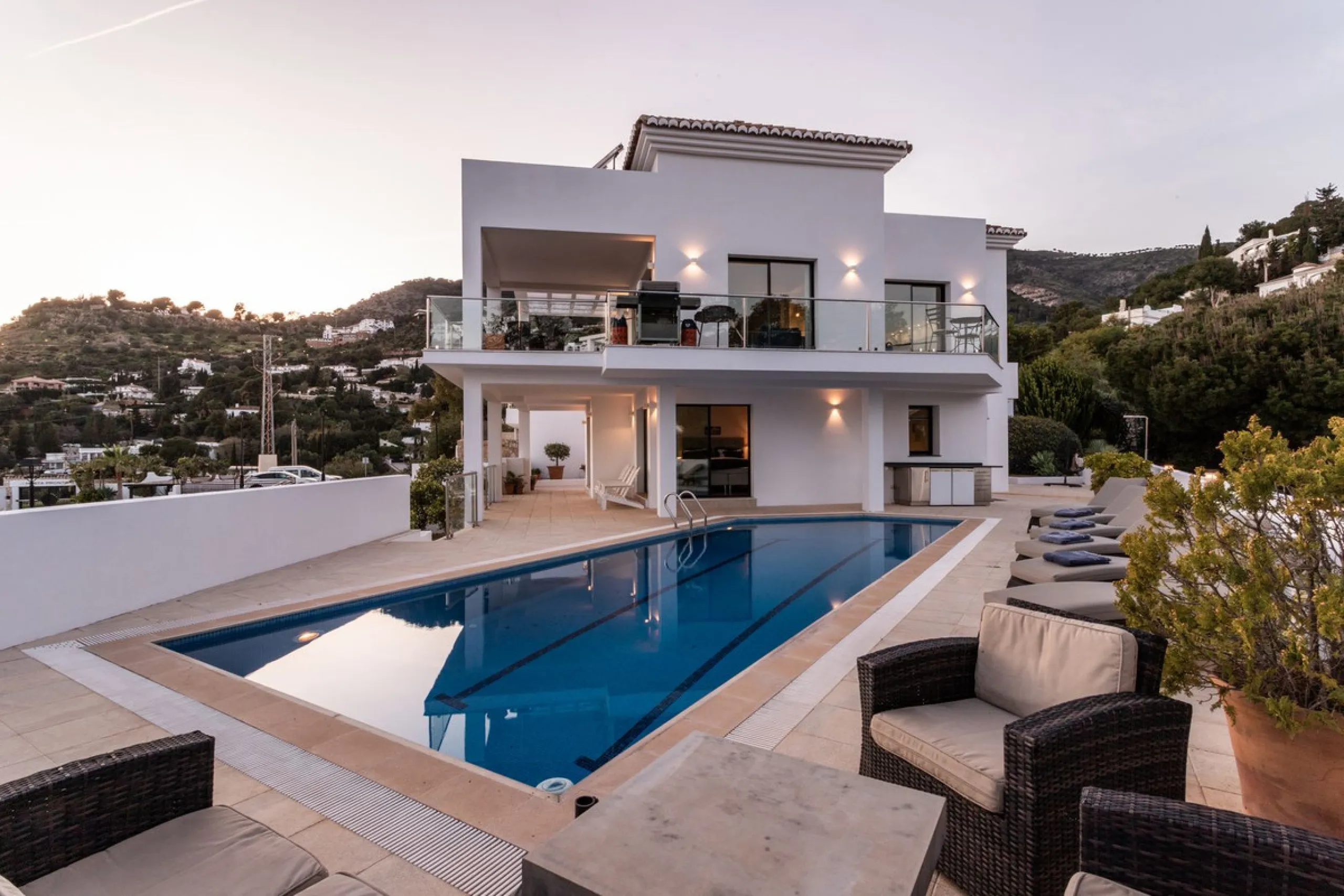 House - Detached Villa в продаже в Mijas, Málaga. В доме 3 спален и 4 ванных комнат. Площадь дома 318 м²