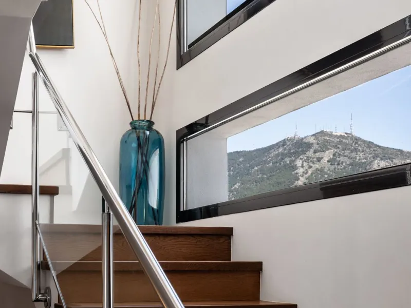 House - Detached Villa в продаже в Mijas, Málaga. В доме 3 спален и 4 ванных комнат. Площадь дома 318 м²