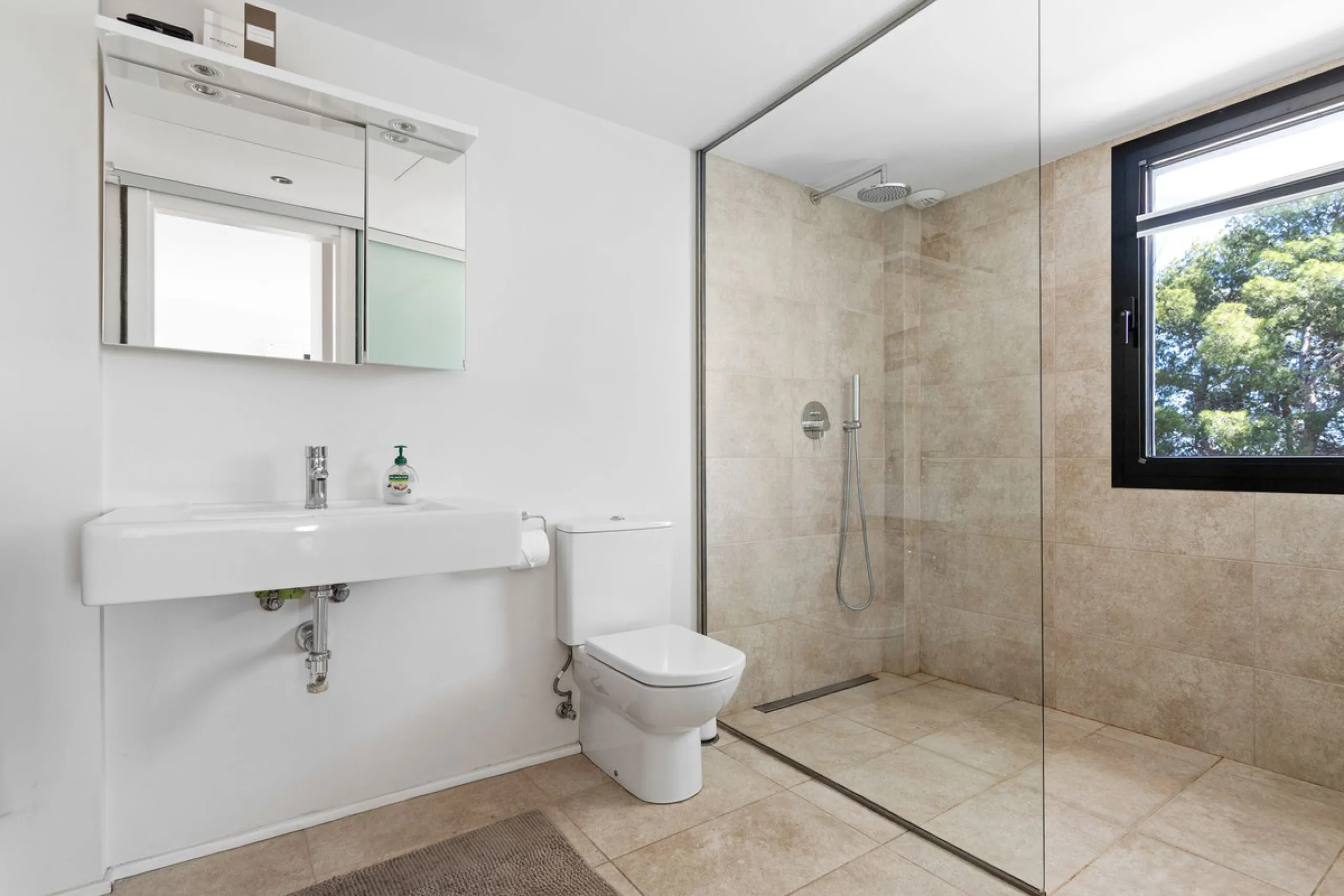 House - Detached Villa в продаже в Mijas, Málaga. В доме 3 спален и 4 ванных комнат. Площадь дома 318 м²