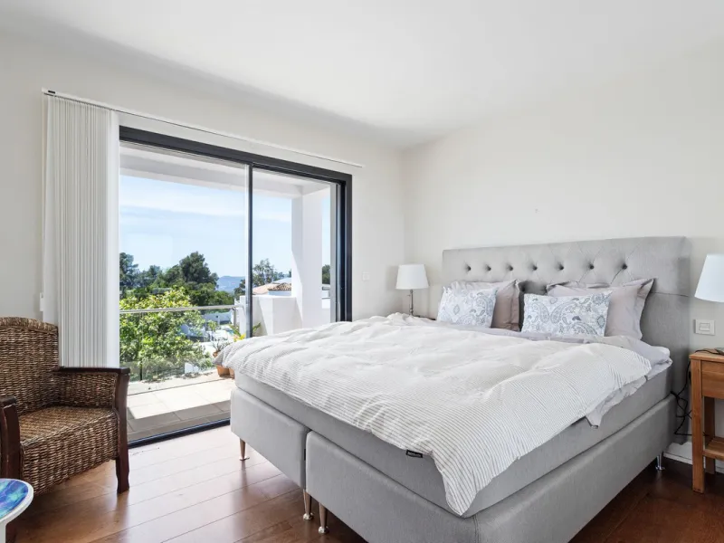 House - Detached Villa в продаже в Mijas, Málaga. В доме 3 спален и 4 ванных комнат. Площадь дома 318 м²