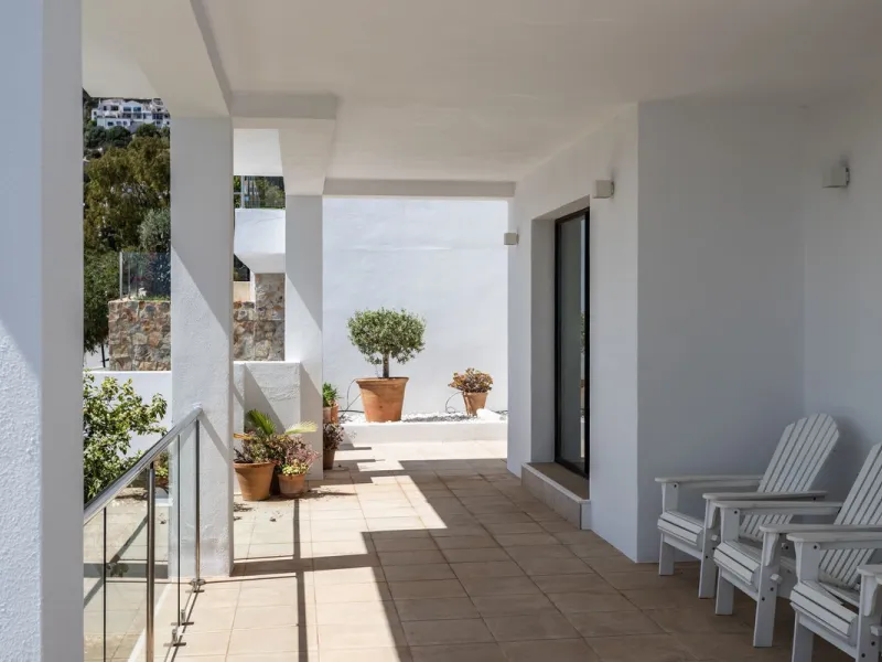 House - Detached Villa в продаже в Mijas, Málaga. В доме 3 спален и 4 ванных комнат. Площадь дома 318 м²