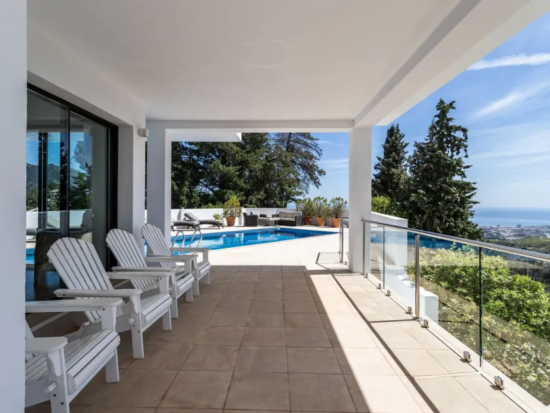 House - Detached Villa в продаже в Mijas, Málaga. В доме 3 спален и 4 ванных комнат. Площадь дома 318 м²