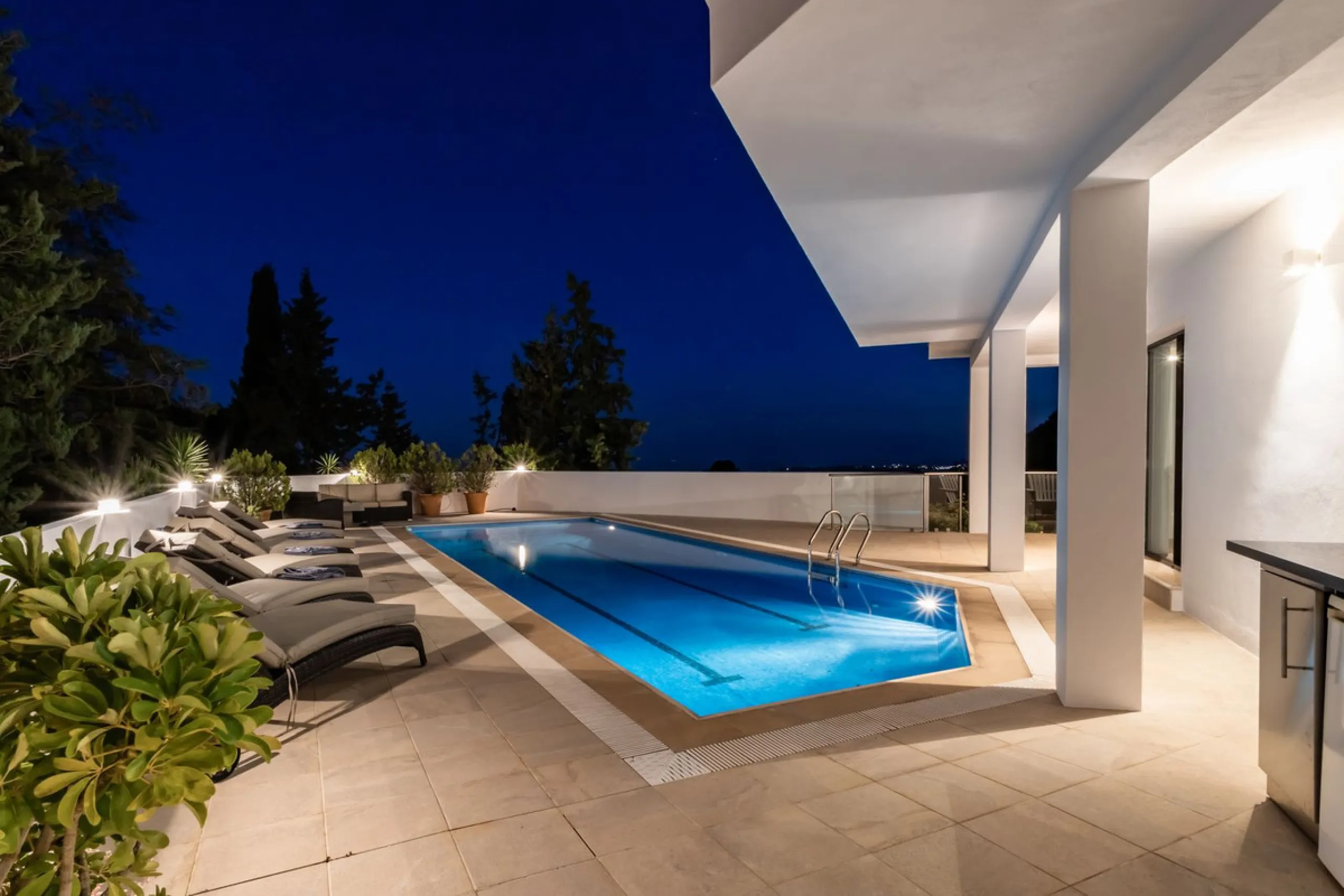 House - Detached Villa в продаже в Mijas, Málaga. В доме 3 спален и 4 ванных комнат. Площадь дома 318 м²