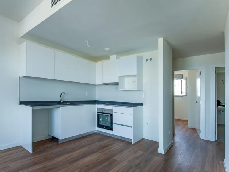 Move-in ready, brand new, modern, top-floor apartment for sale in a golf urbanization near Estepona town