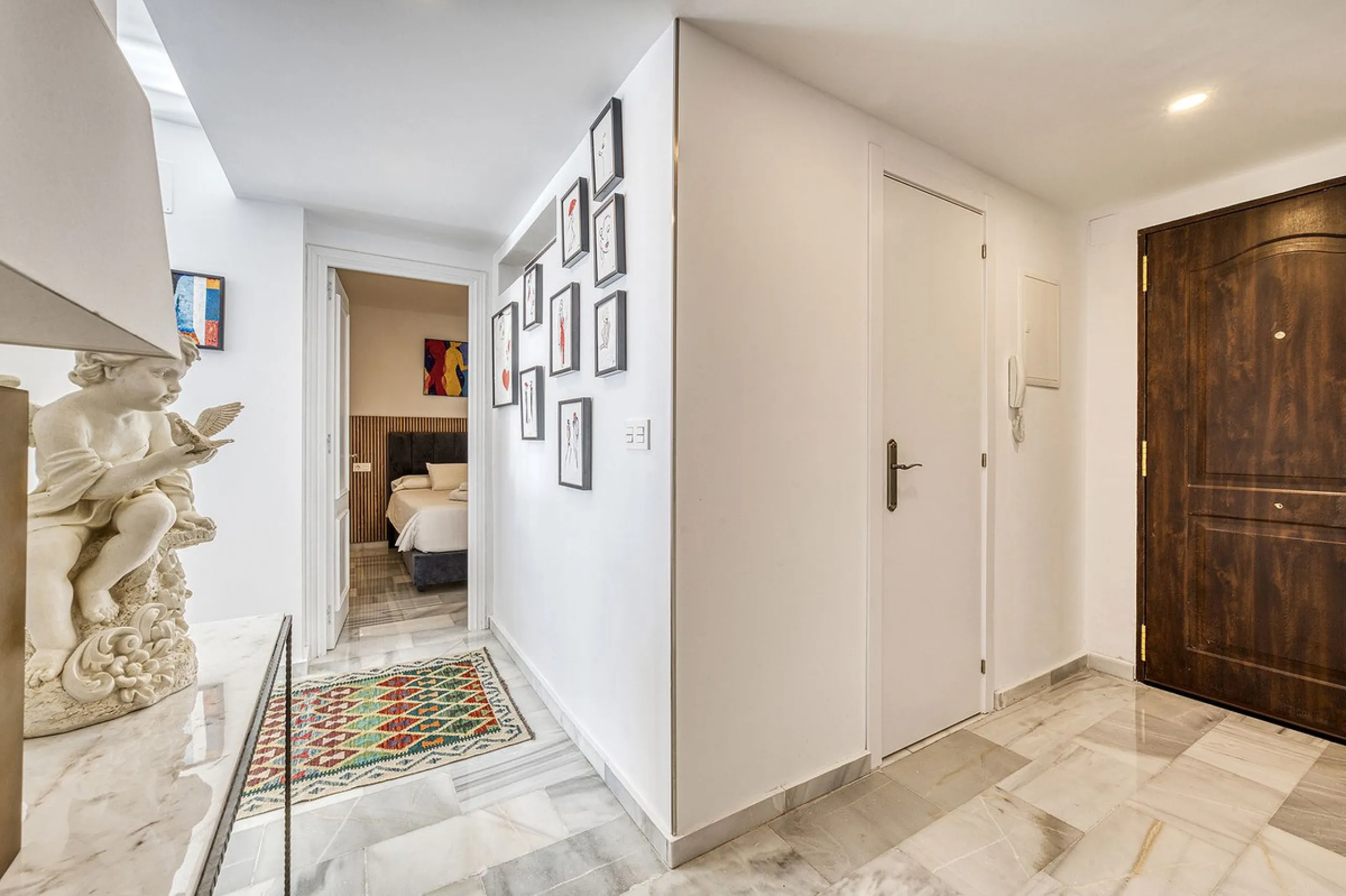 2-Bedroom Apartment in Puerto Banus priced to sell