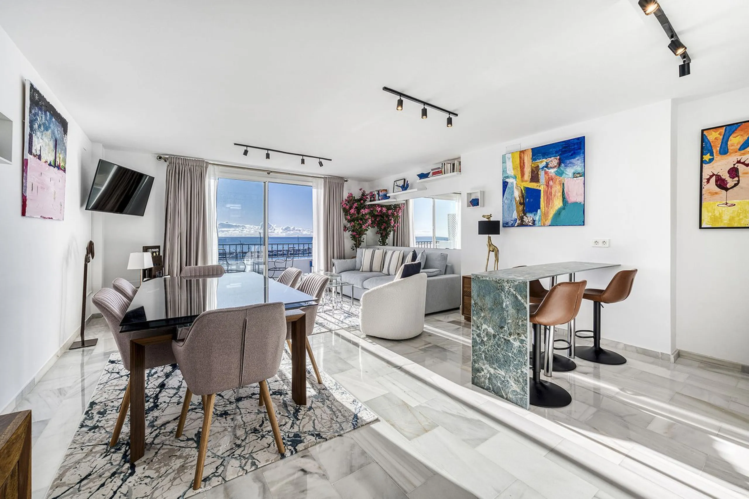 2-Bedroom Apartment in Puerto Banus priced to sell