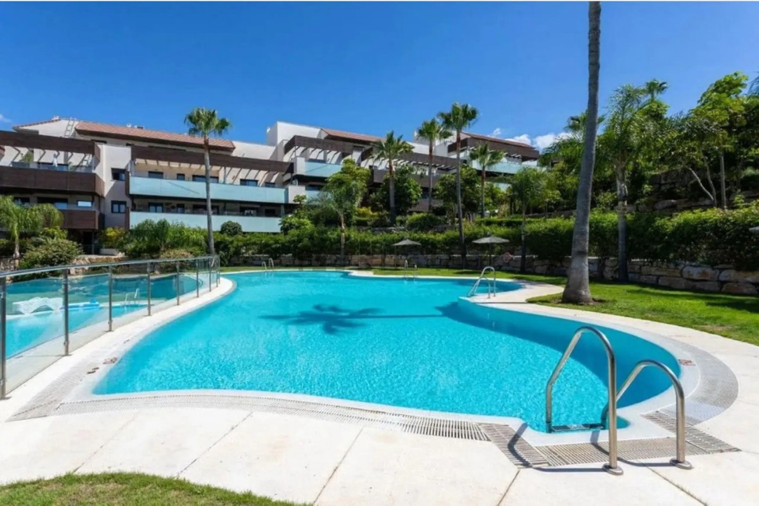 Elegance, Profitability & Prime Location – Apartment in Los Flamingos Golf Resort