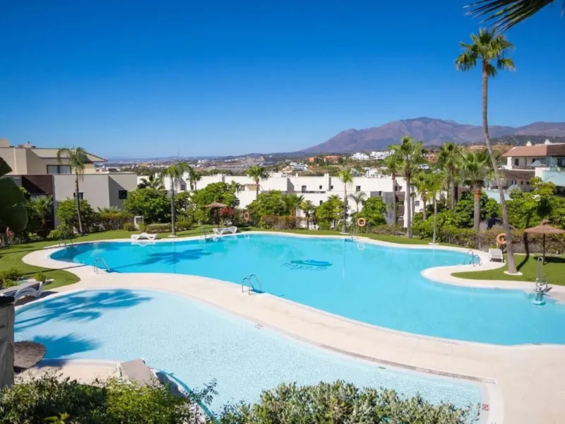 Elegance, Profitability & Prime Location – Apartment in Los Flamingos Golf Resort