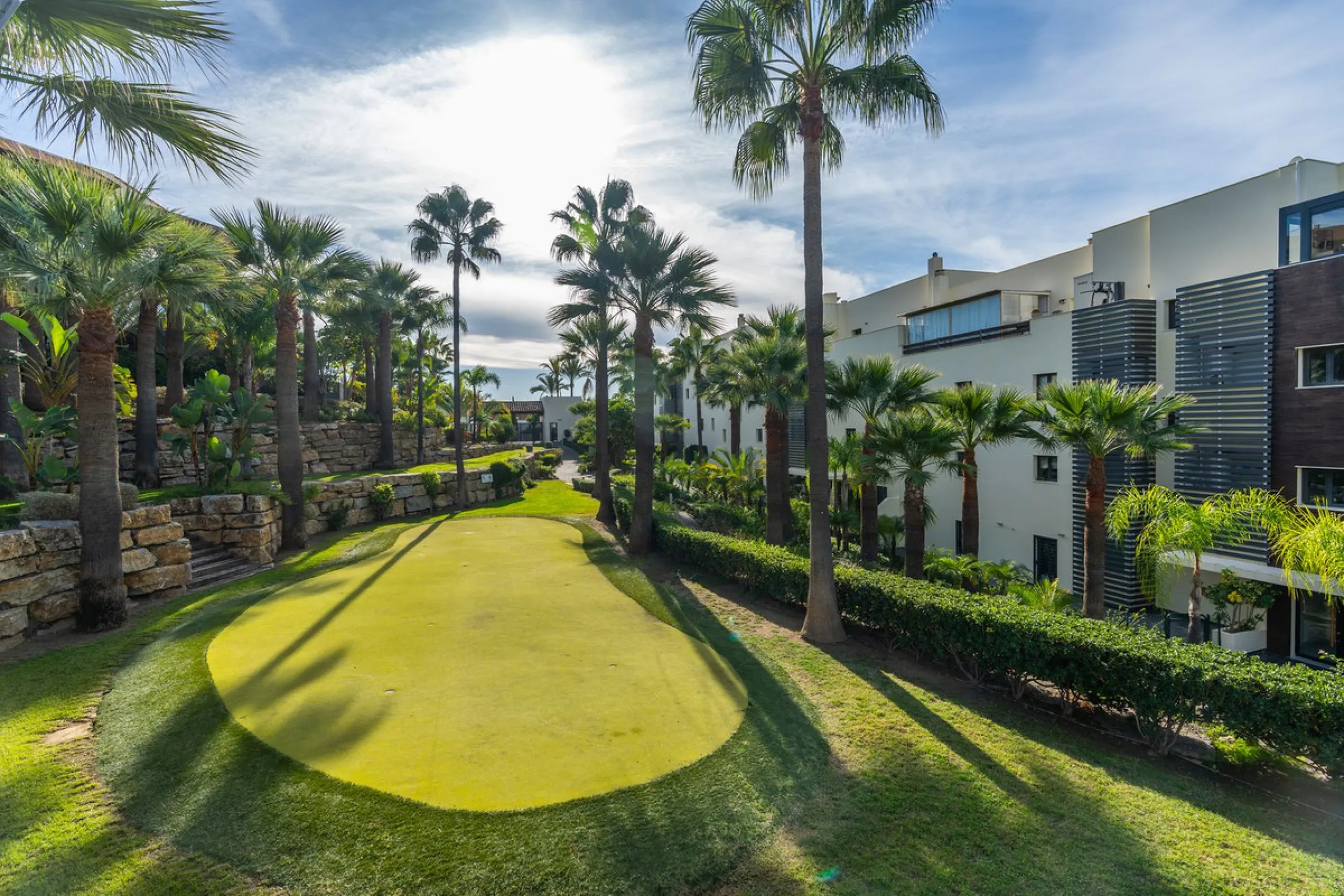 Elegance, Profitability & Prime Location – Apartment in Los Flamingos Golf Resort