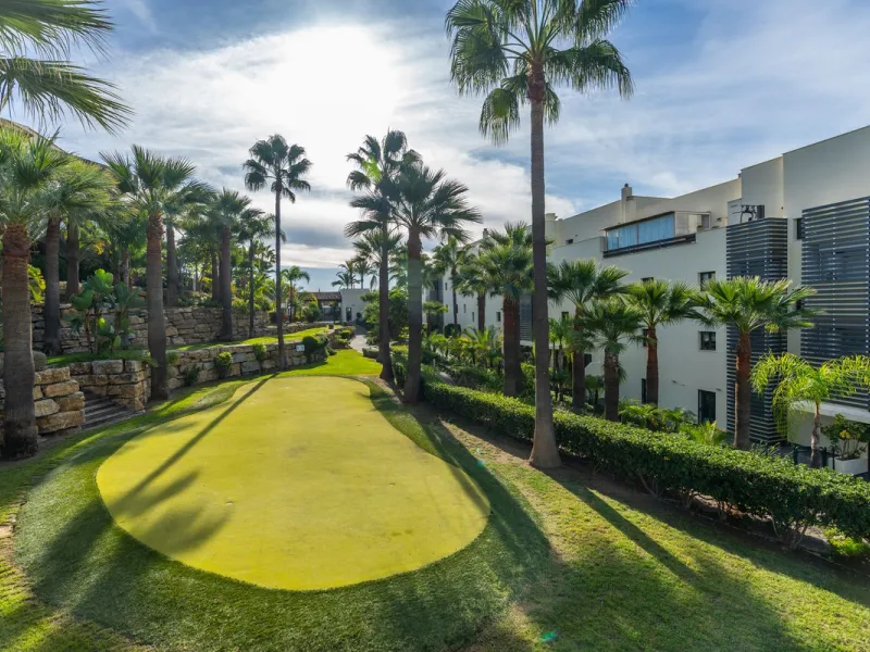 Elegance, Profitability & Prime Location – Apartment in Los Flamingos Golf Resort