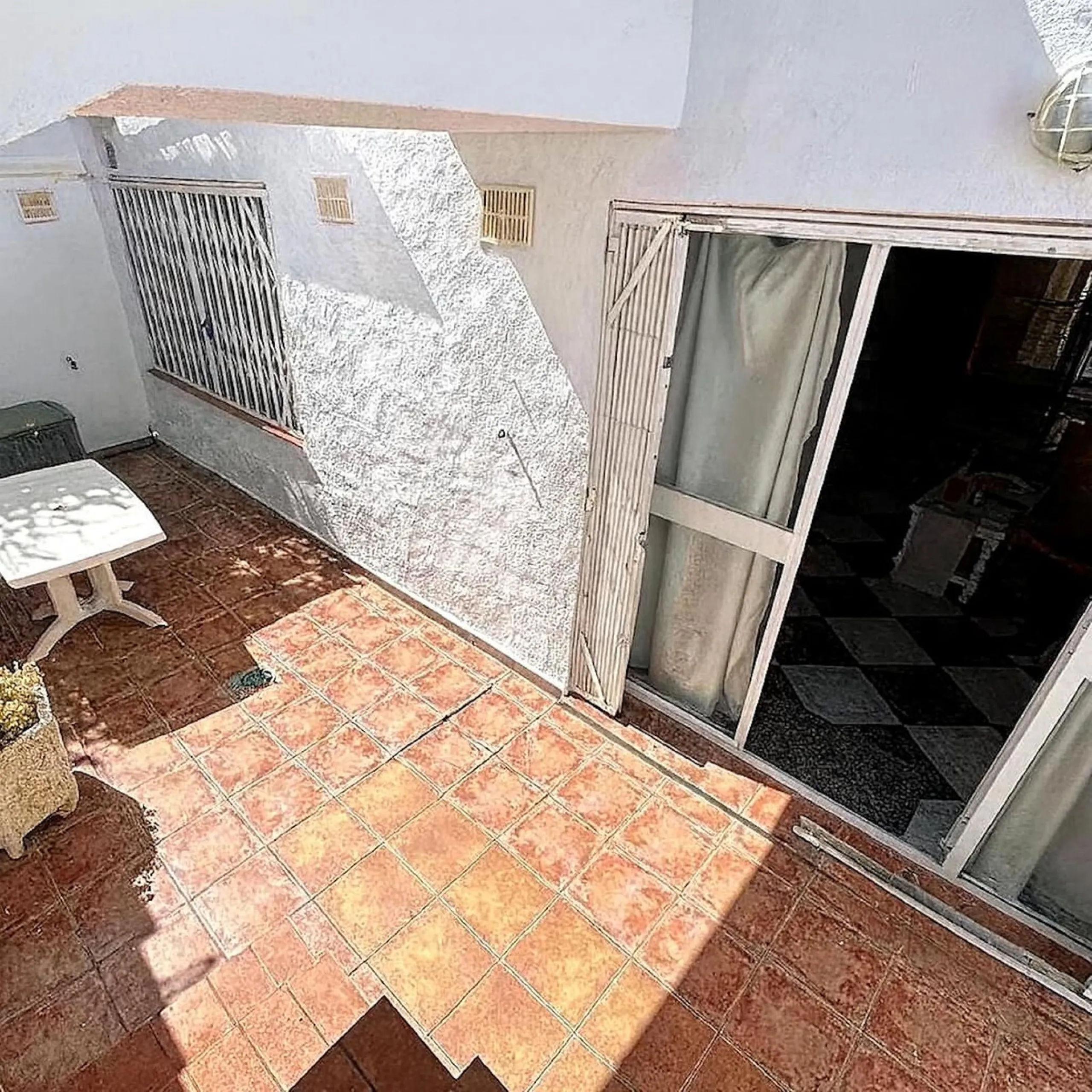 FRONTLINE BEACHFRONT APARTMENT IN SITIO DE CALAHONDA ! IDEAL INVESTMENT OPPORTUNITY !