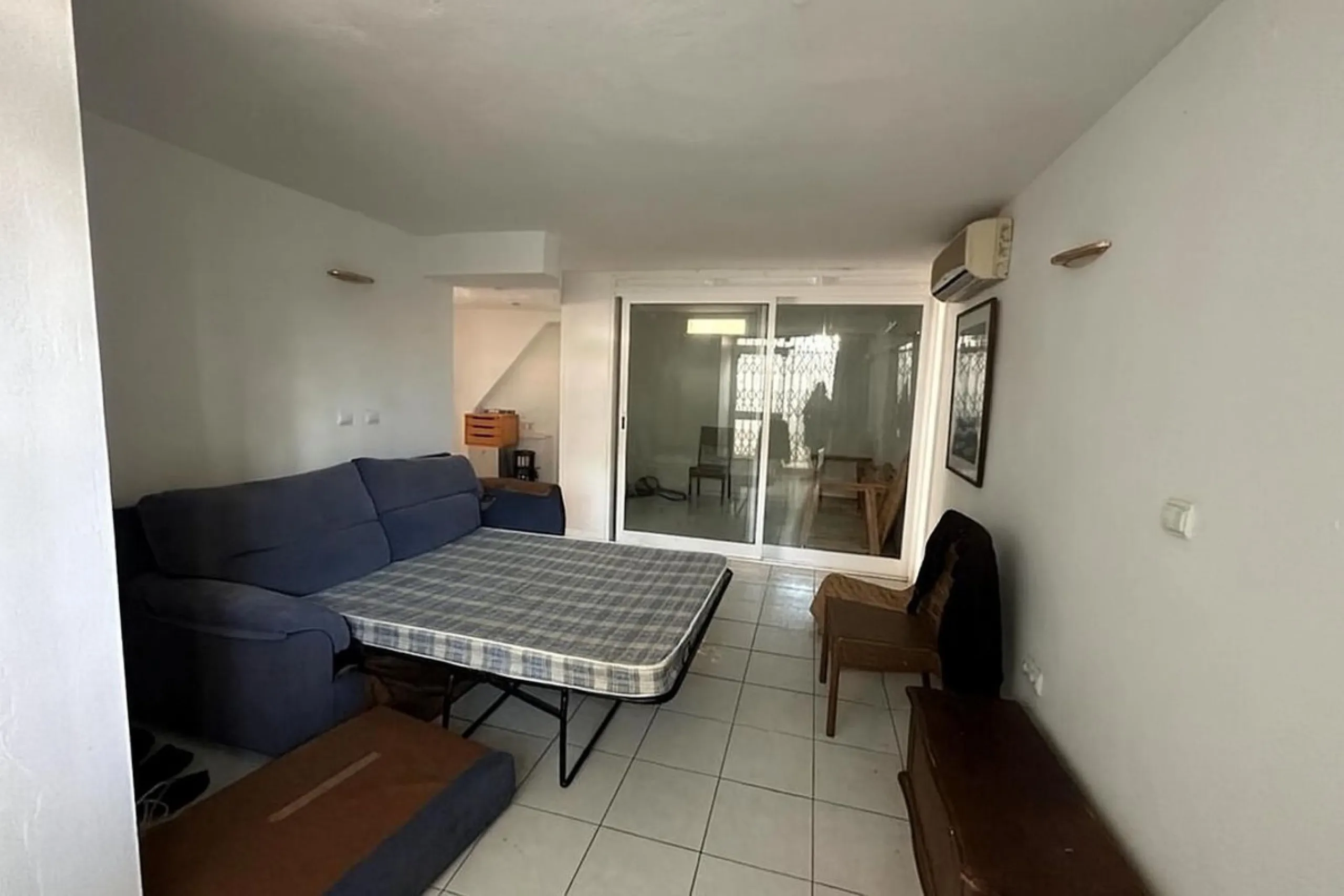 FRONTLINE BEACHFRONT APARTMENT IN SITIO DE CALAHONDA ! IDEAL INVESTMENT OPPORTUNITY !
