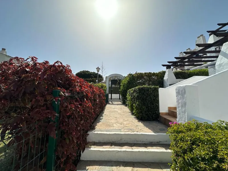 FRONTLINE BEACHFRONT APARTMENT IN SITIO DE CALAHONDA ! IDEAL INVESTMENT OPPORTUNITY !