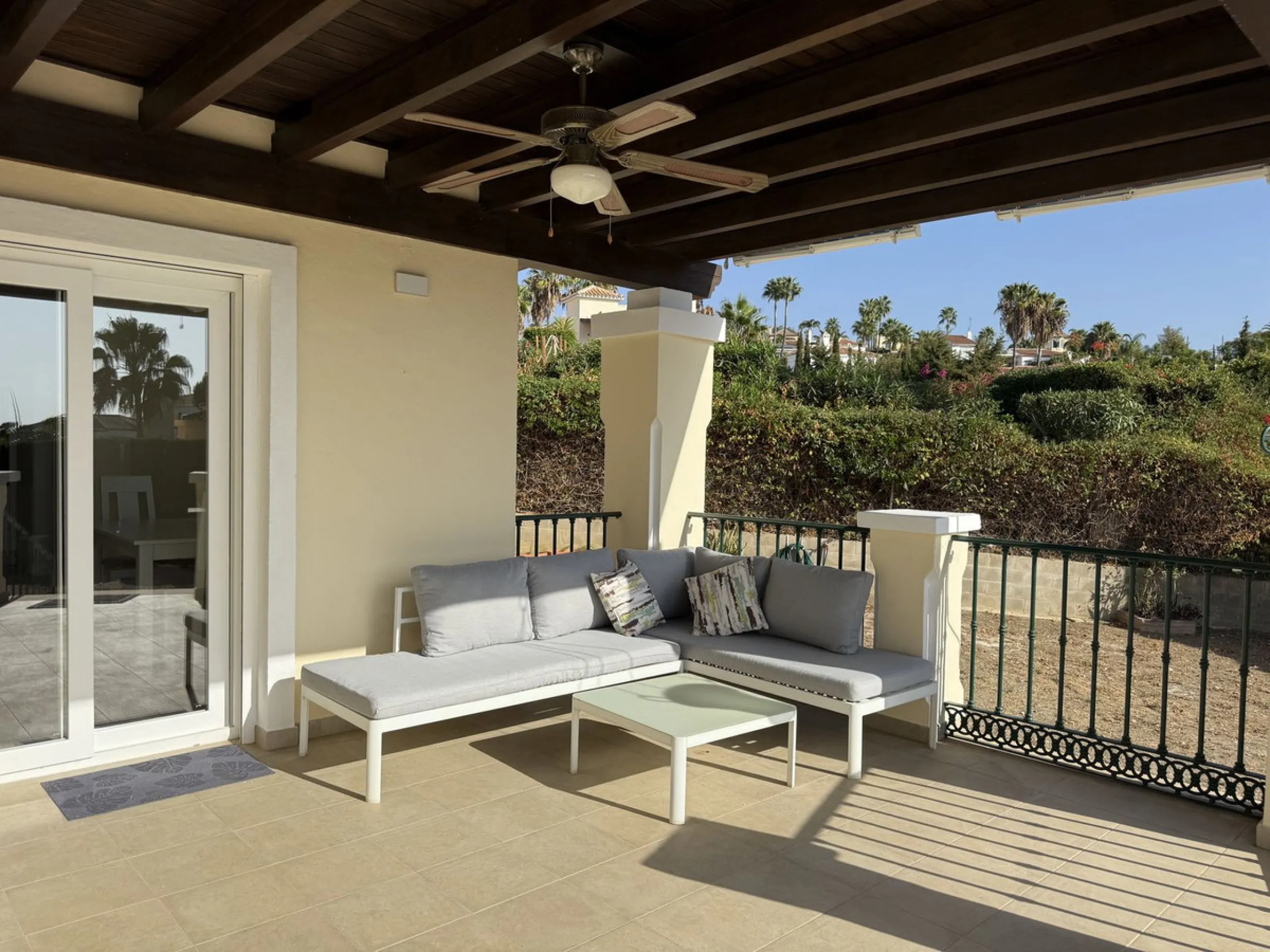 The house has been recently renovated throughout, in the main house you have 4 bedrooms, one bedroom is on the ground floor with a guest toilet, access to the main terrace from the bedroom, on the upper level you have three bedrooms, the largest of the be