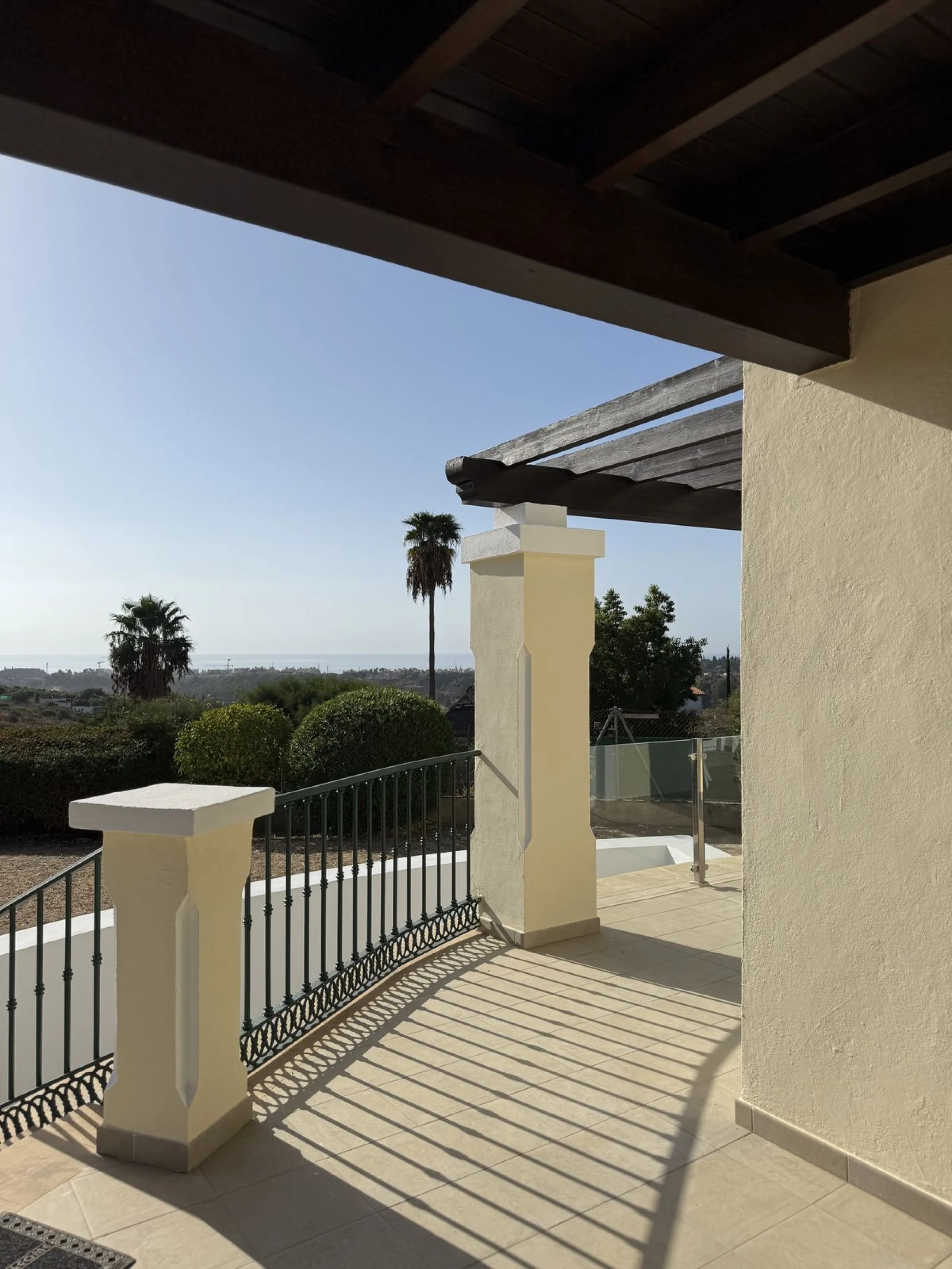 The house has been recently renovated throughout, in the main house you have 4 bedrooms, one bedroom is on the ground floor with a guest toilet, access to the main terrace from the bedroom, on the upper level you have three bedrooms, the largest of the be