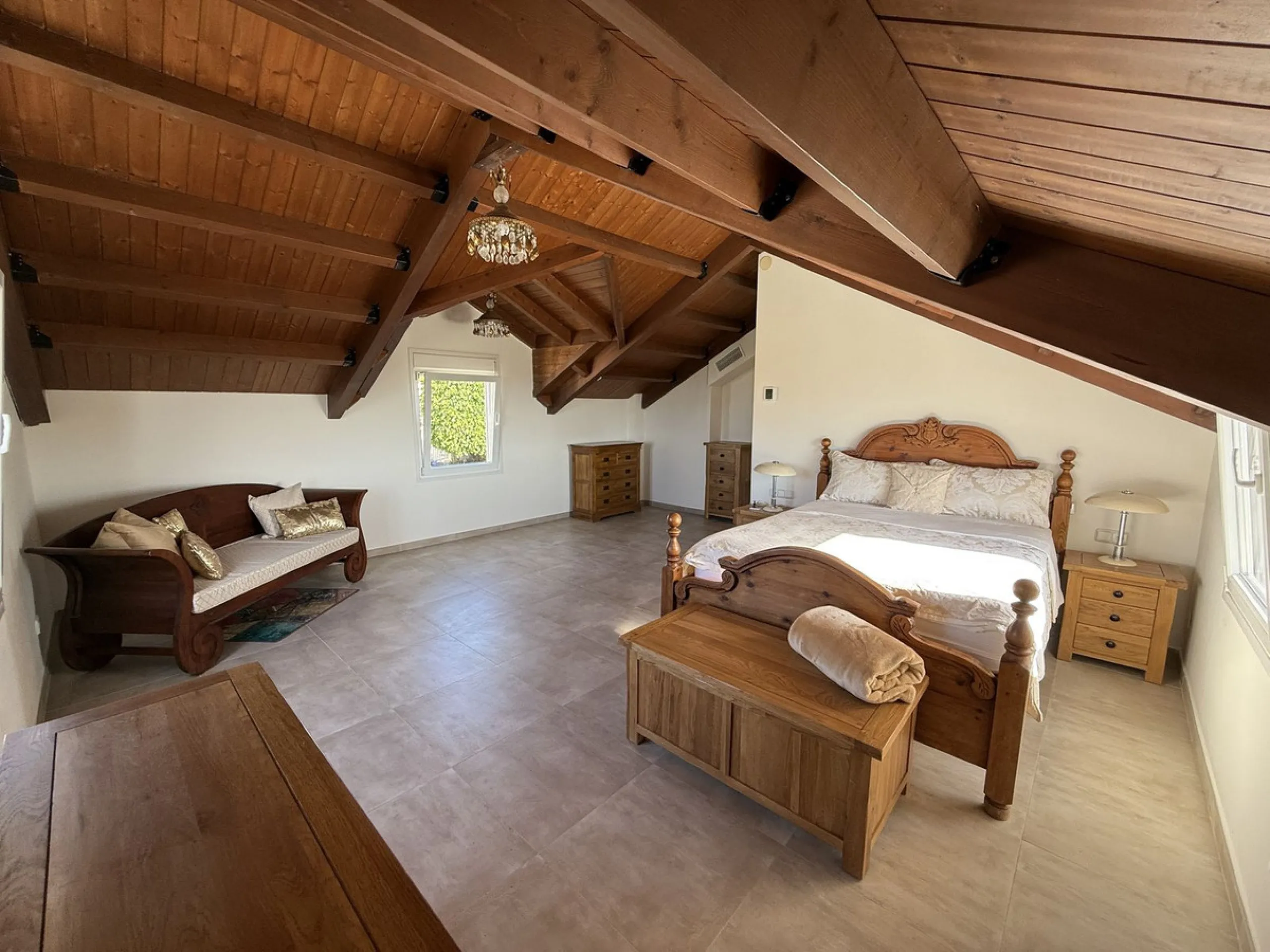 The house has been recently renovated throughout, in the main house you have 4 bedrooms, one bedroom is on the ground floor with a guest toilet, access to the main terrace from the bedroom, on the upper level you have three bedrooms, the largest of the be