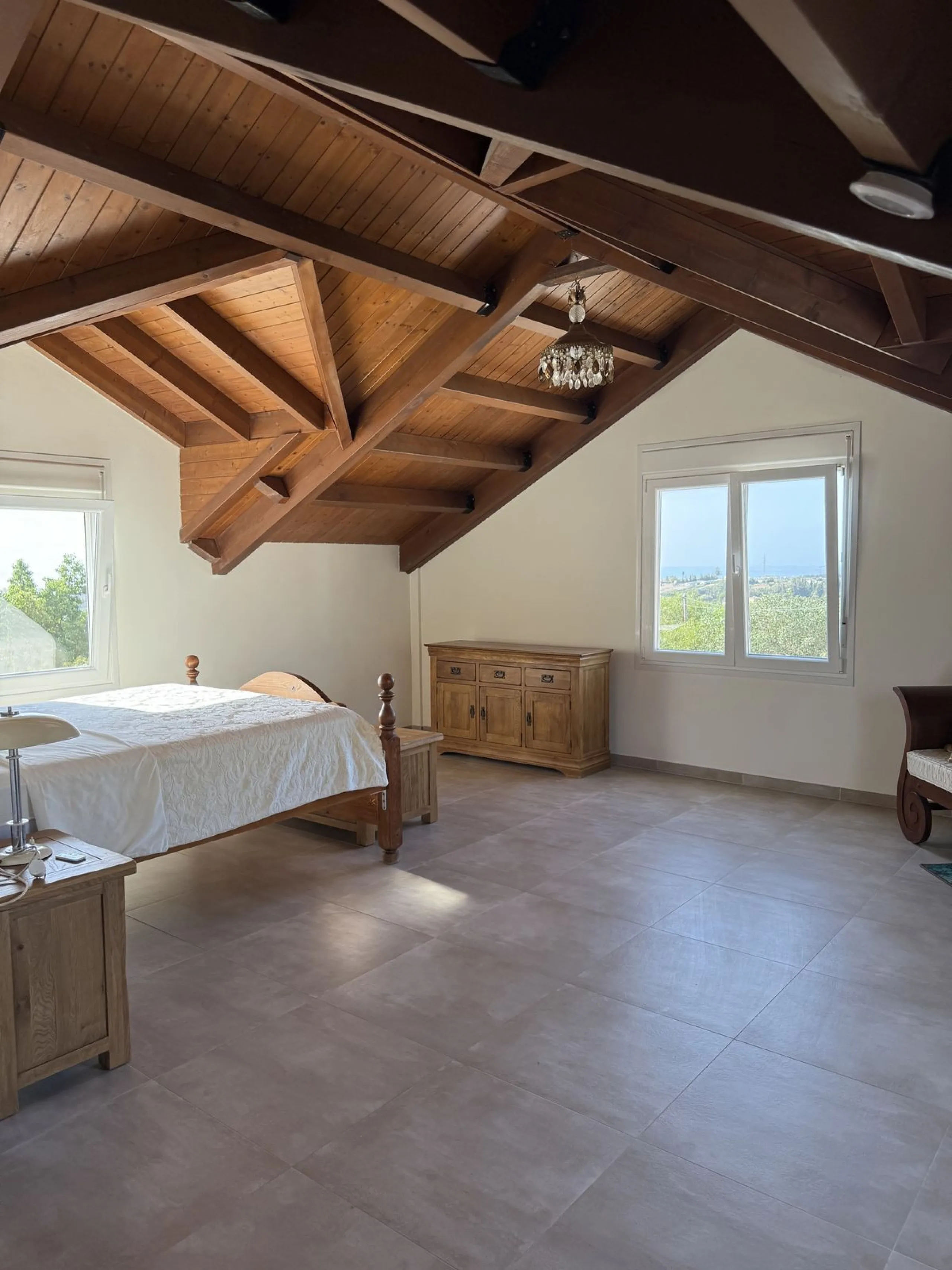 The house has been recently renovated throughout, in the main house you have 4 bedrooms, one bedroom is on the ground floor with a guest toilet, access to the main terrace from the bedroom, on the upper level you have three bedrooms, the largest of the be