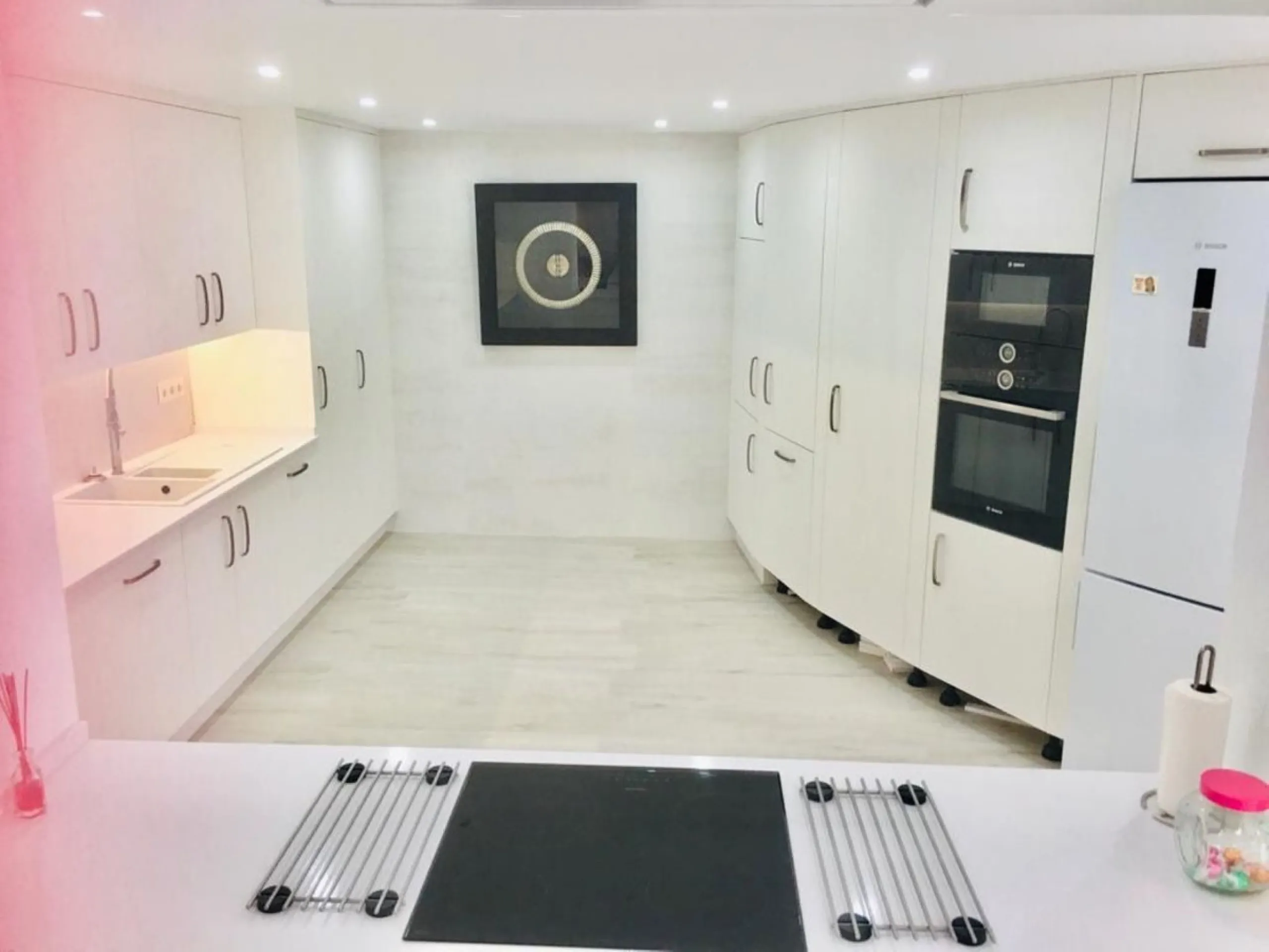 The house has been recently renovated throughout, in the main house you have 4 bedrooms, one bedroom is on the ground floor with a guest toilet, access to the main terrace from the bedroom, on the upper level you have three bedrooms, the largest of the be