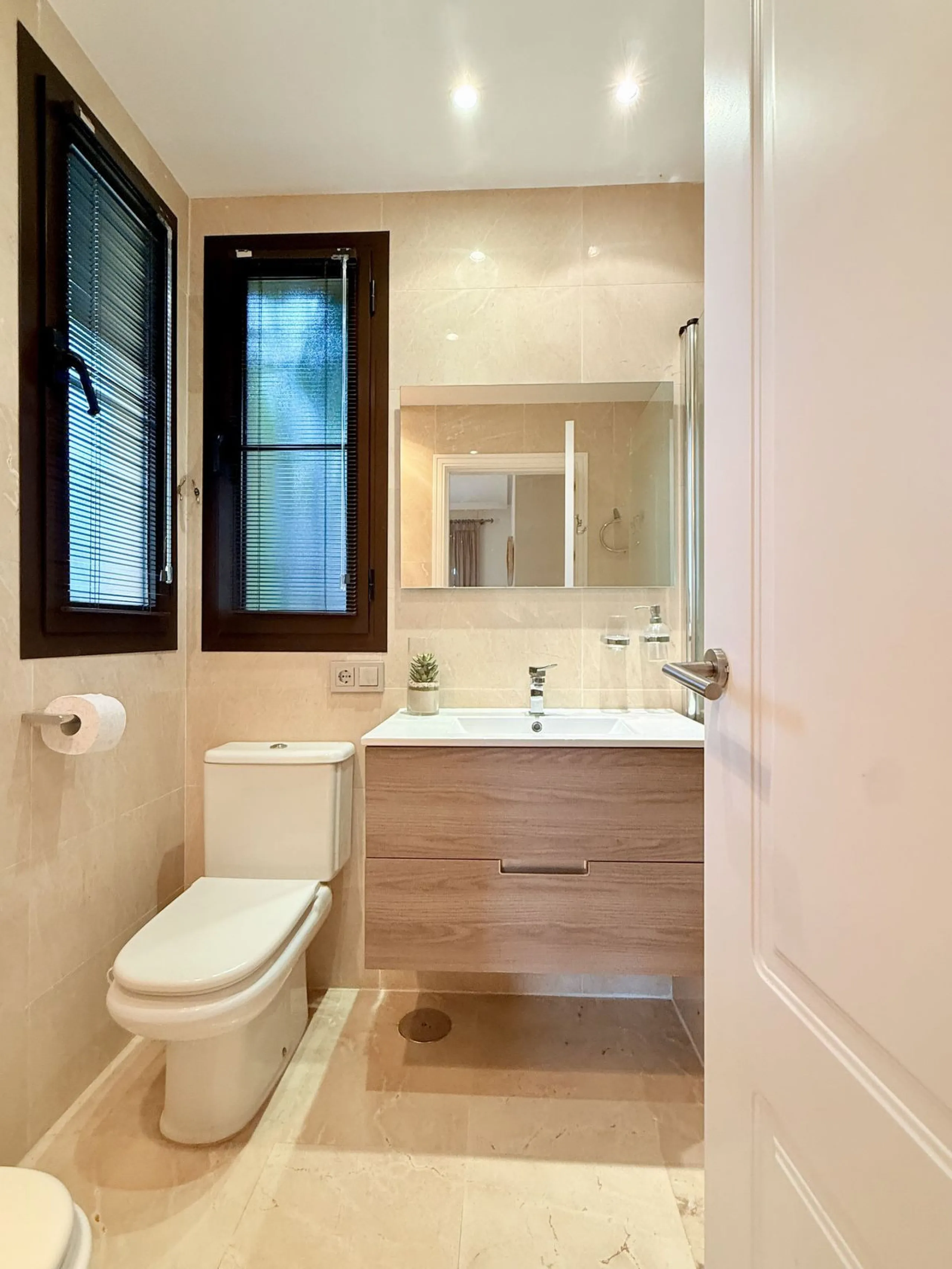 Ground Floor Corner Apartment | Los Arqueros Golf Resort, Benahavís
