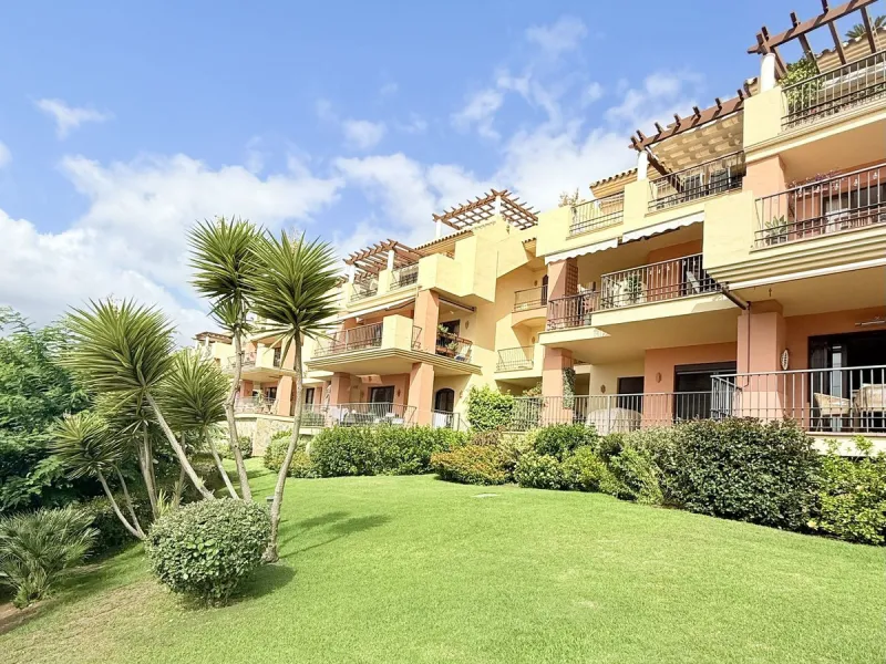Ground Floor Corner Apartment | Los Arqueros Golf Resort, Benahavís