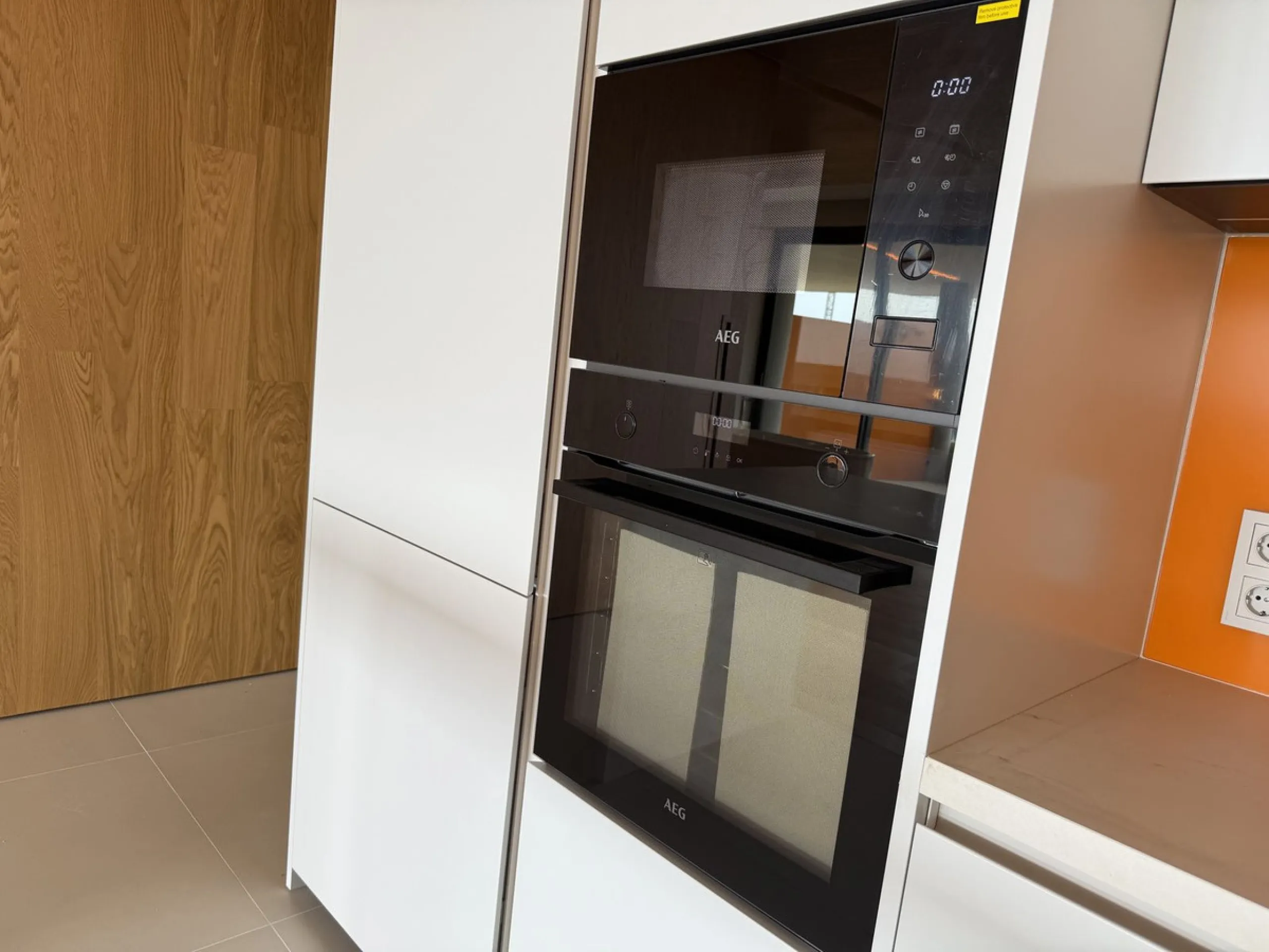 Be among the very first to reserve this stunning brand-new, just-completed 3-bed, 2-bath apartment. Spread across 140 m² built, the open-plan living and kitchen area is bright and spacious, with floor-to-ceiling sliding glass doors that seamlessly extend 