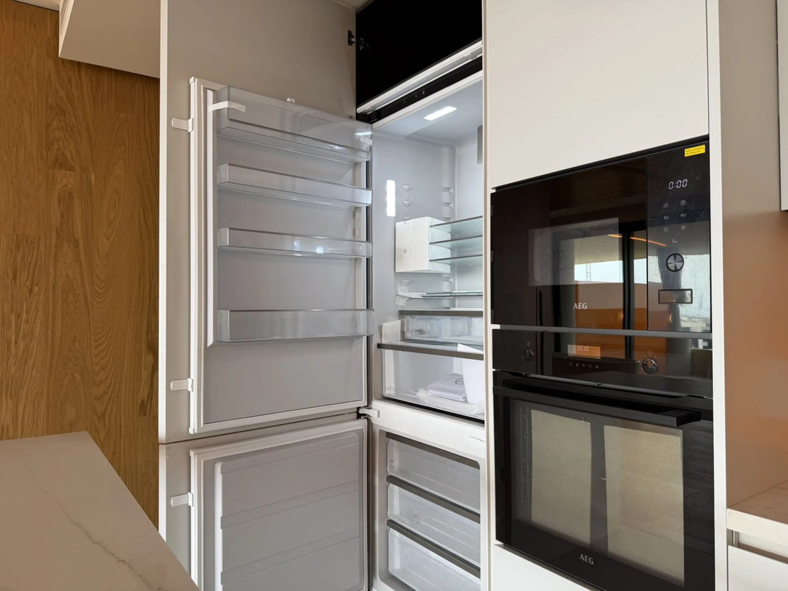 Be among the very first to reserve this stunning brand-new, just-completed 3-bed, 2-bath apartment. Spread across 140 m² built, the open-plan living and kitchen area is bright and spacious, with floor-to-ceiling sliding glass doors that seamlessly extend 