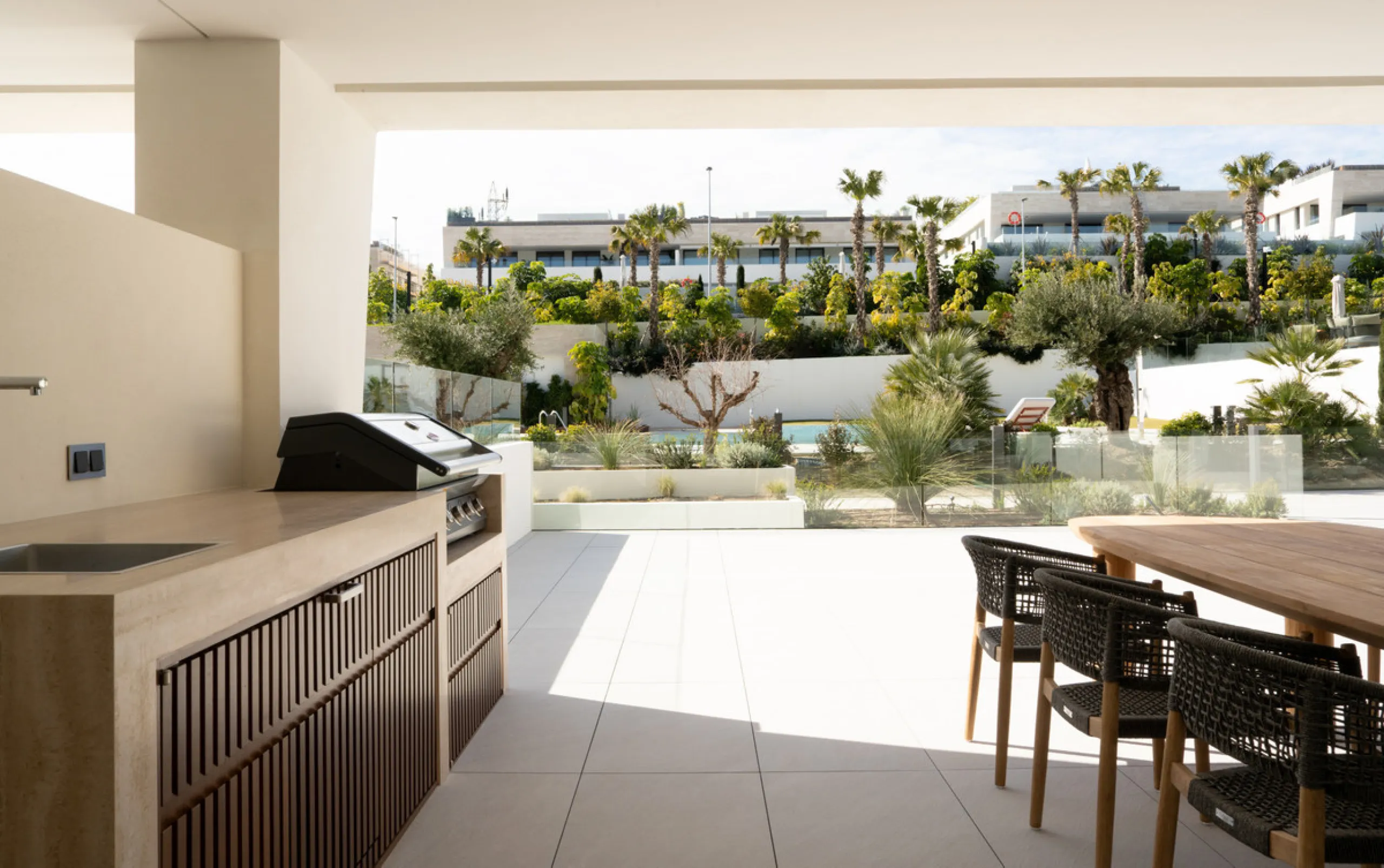 Apartment - Ground Floor Apartment в продаже в Marbella, Málaga. В доме 4 спален и 4 ванных комнат. Площадь дома 286 м²