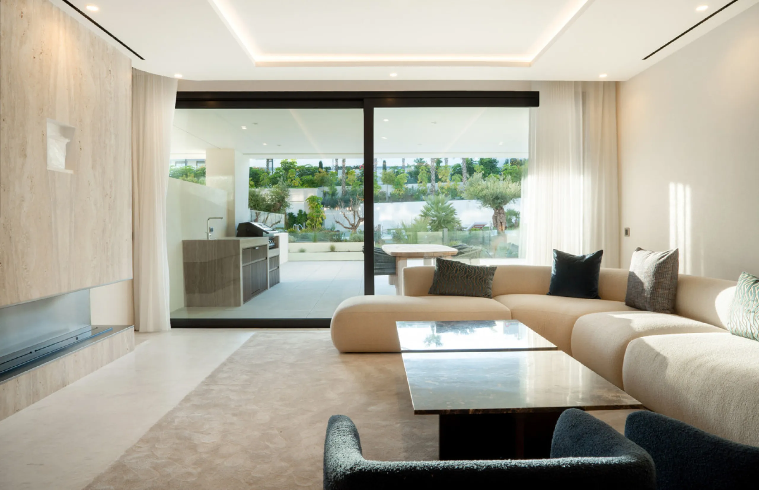 Apartment - Ground Floor Apartment в продаже в Marbella, Málaga. В доме 4 спален и 4 ванных комнат. Площадь дома 286 м²
