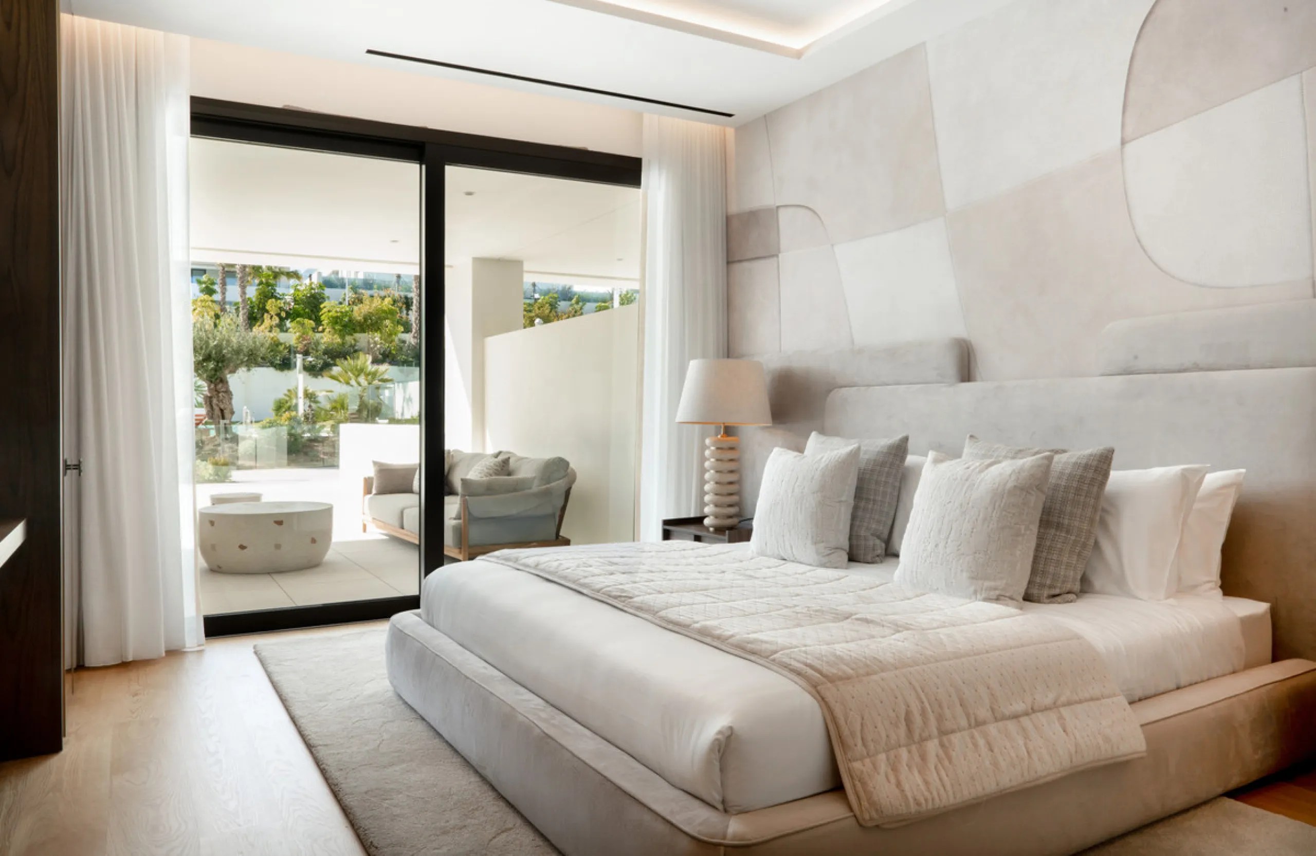 Apartment - Ground Floor Apartment в продаже в Marbella, Málaga. В доме 4 спален и 4 ванных комнат. Площадь дома 286 м²
