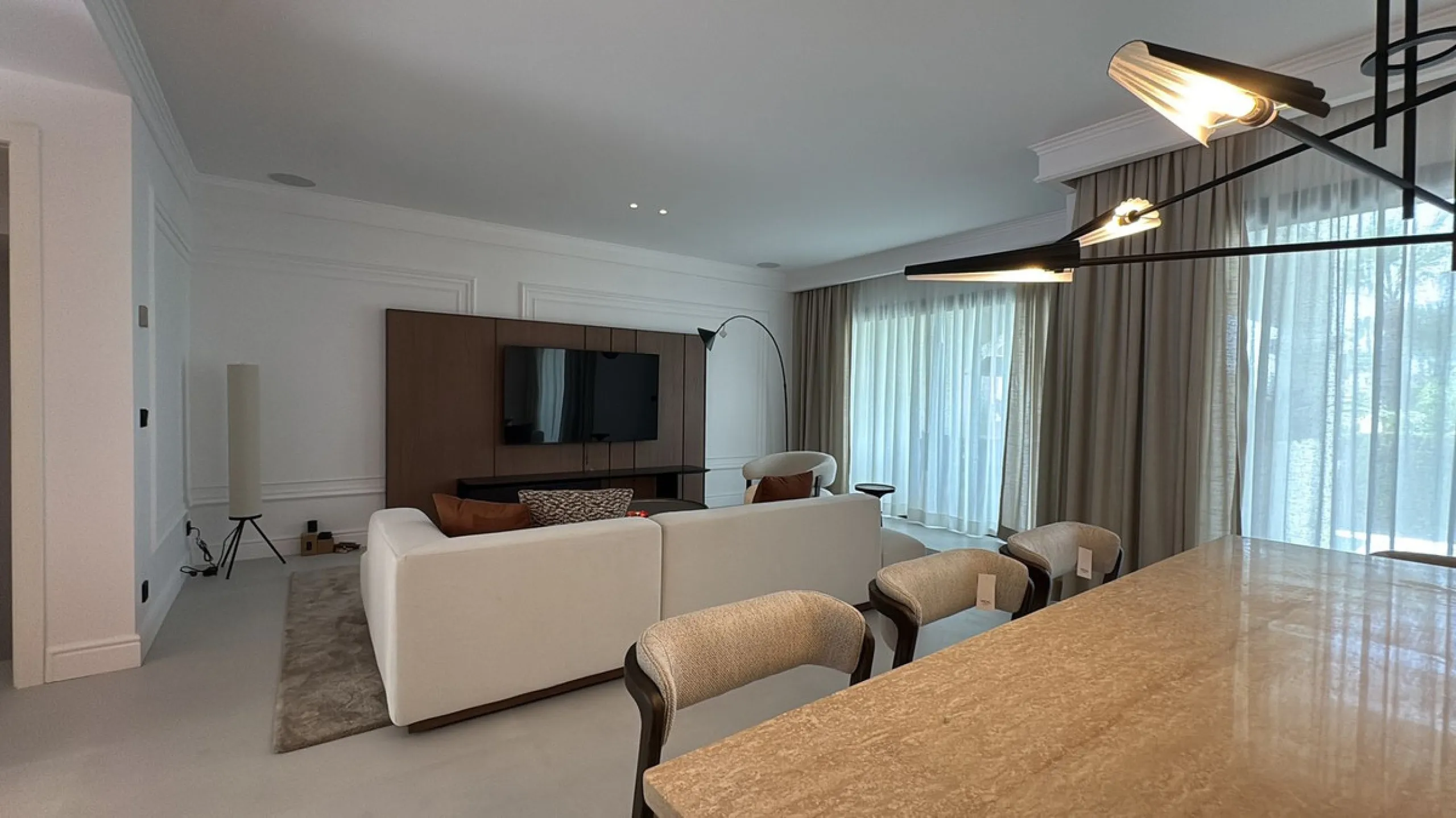 House - Townhouse в продаже в Marbella, Málaga. В доме 4 спален и 5 ванных комнат. Площадь дома 269 м². Площадь участка 60 м²
