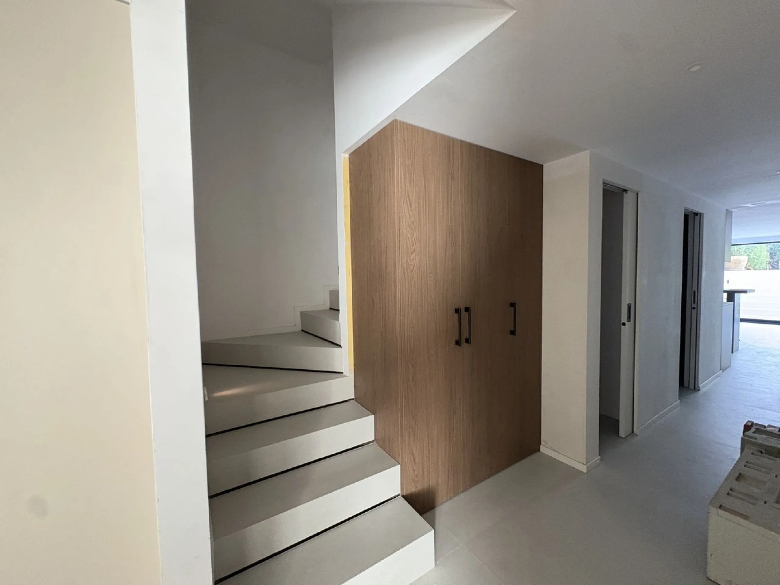 House - Townhouse в продаже в Marbella, Málaga. В доме 4 спален и 5 ванных комнат. Площадь дома 269 м². Площадь участка 60 м²