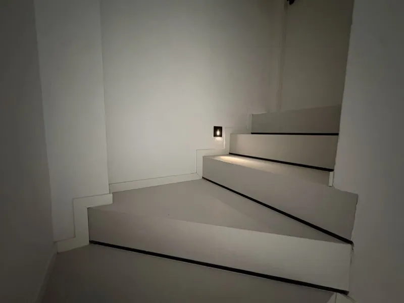 House - Townhouse в продаже в Marbella, Málaga. В доме 4 спален и 5 ванных комнат. Площадь дома 269 м². Площадь участка 60 м²