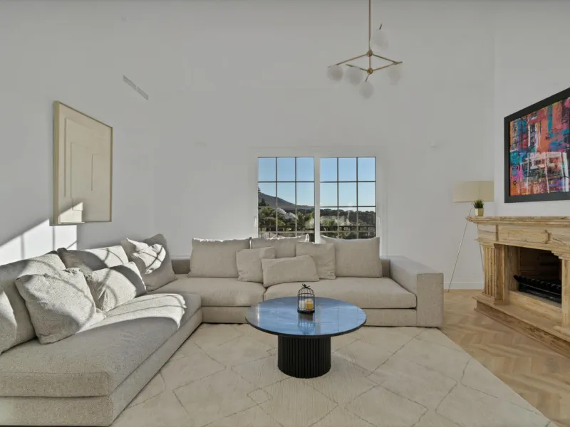 Exquisitely Renovated Townhouse with Sun-Drenched Terrace and Plunge Pool in Aldea Dorada