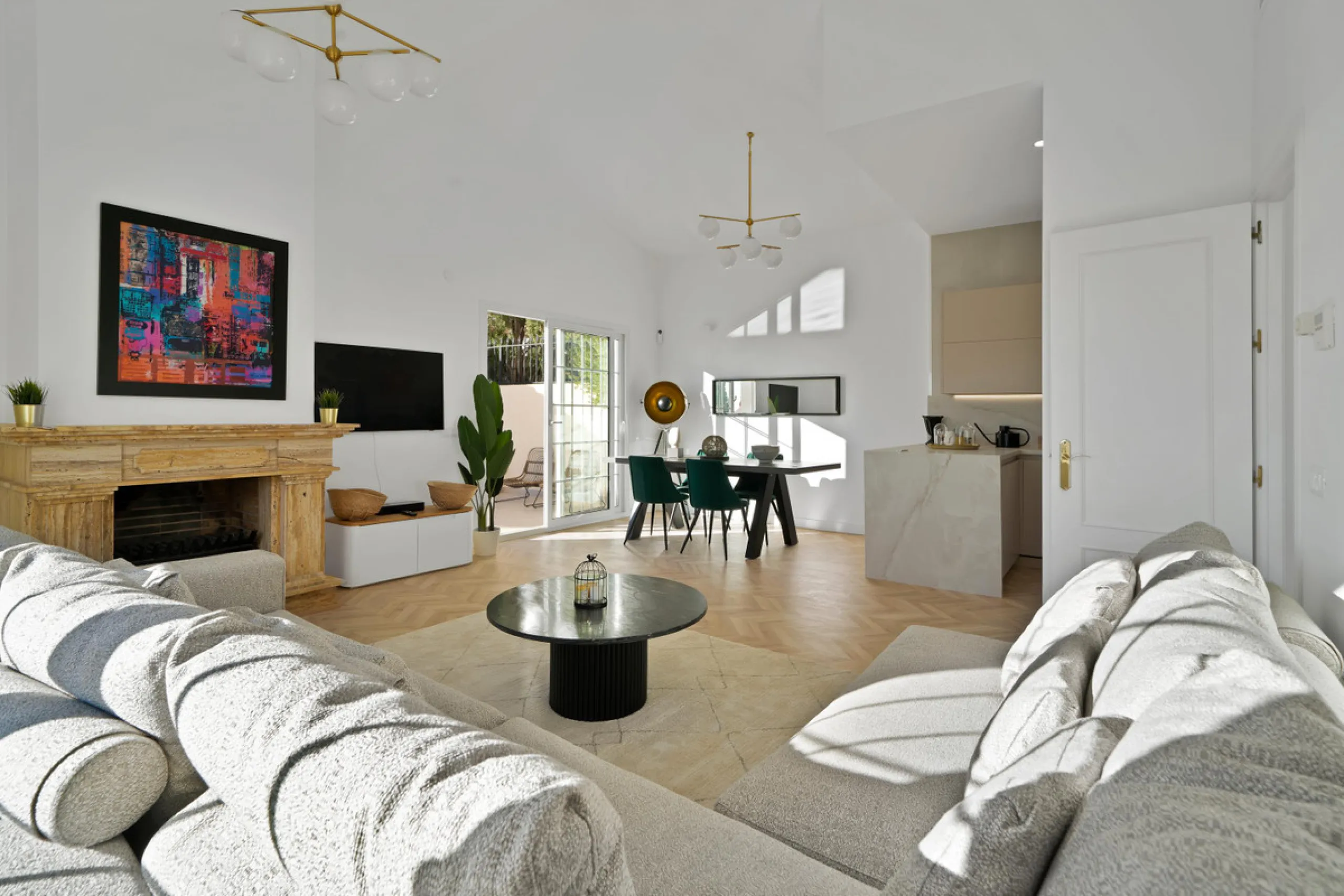 Exquisitely Renovated Townhouse with Sun-Drenched Terrace and Plunge Pool in Aldea Dorada