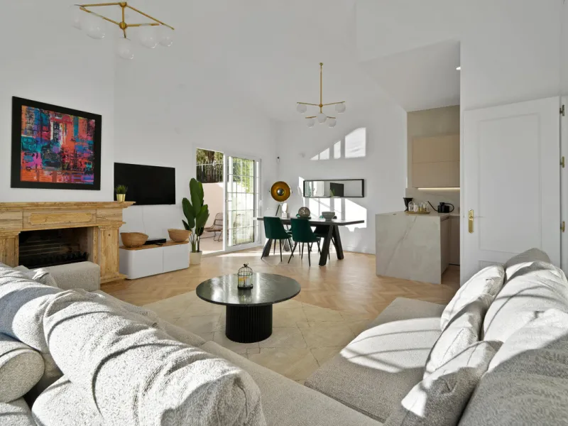 Exquisitely Renovated Townhouse with Sun-Drenched Terrace and Plunge Pool in Aldea Dorada